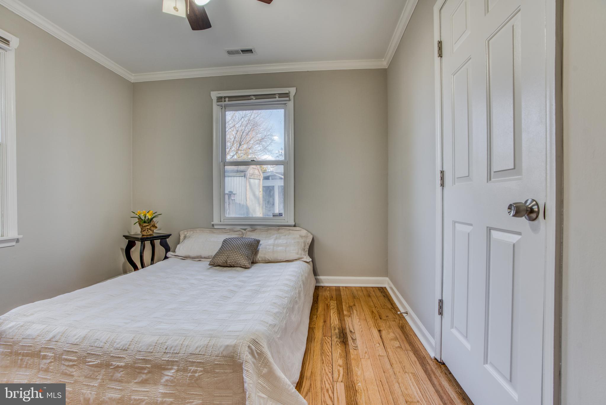 MANHATTAN BEACH - Residential Lease