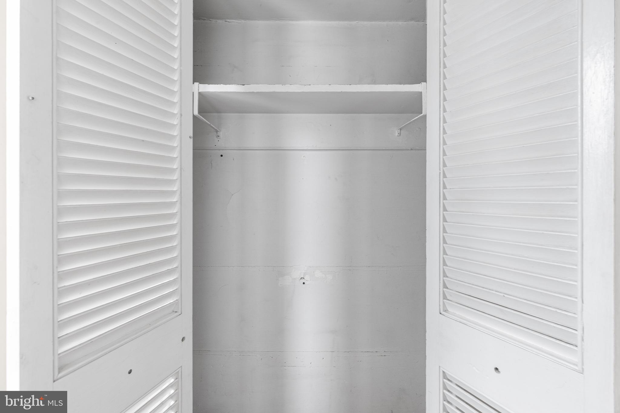 UNIVERSITY CITY - Residential Lease