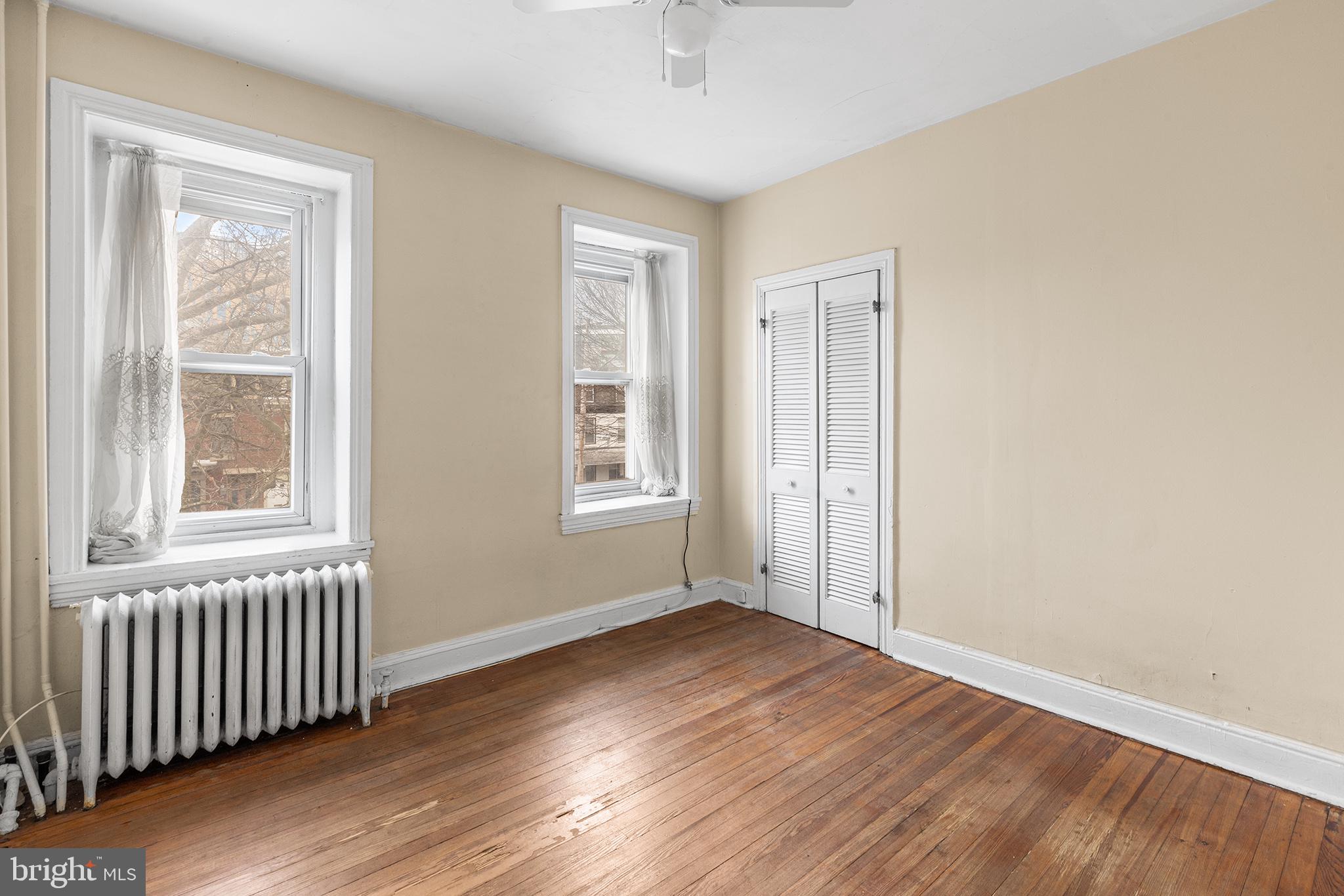 UNIVERSITY CITY - Residential Lease