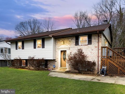 Homes For Sale - 8221 Bernard Drive<br/> MILLERSVILLE, MD 21108