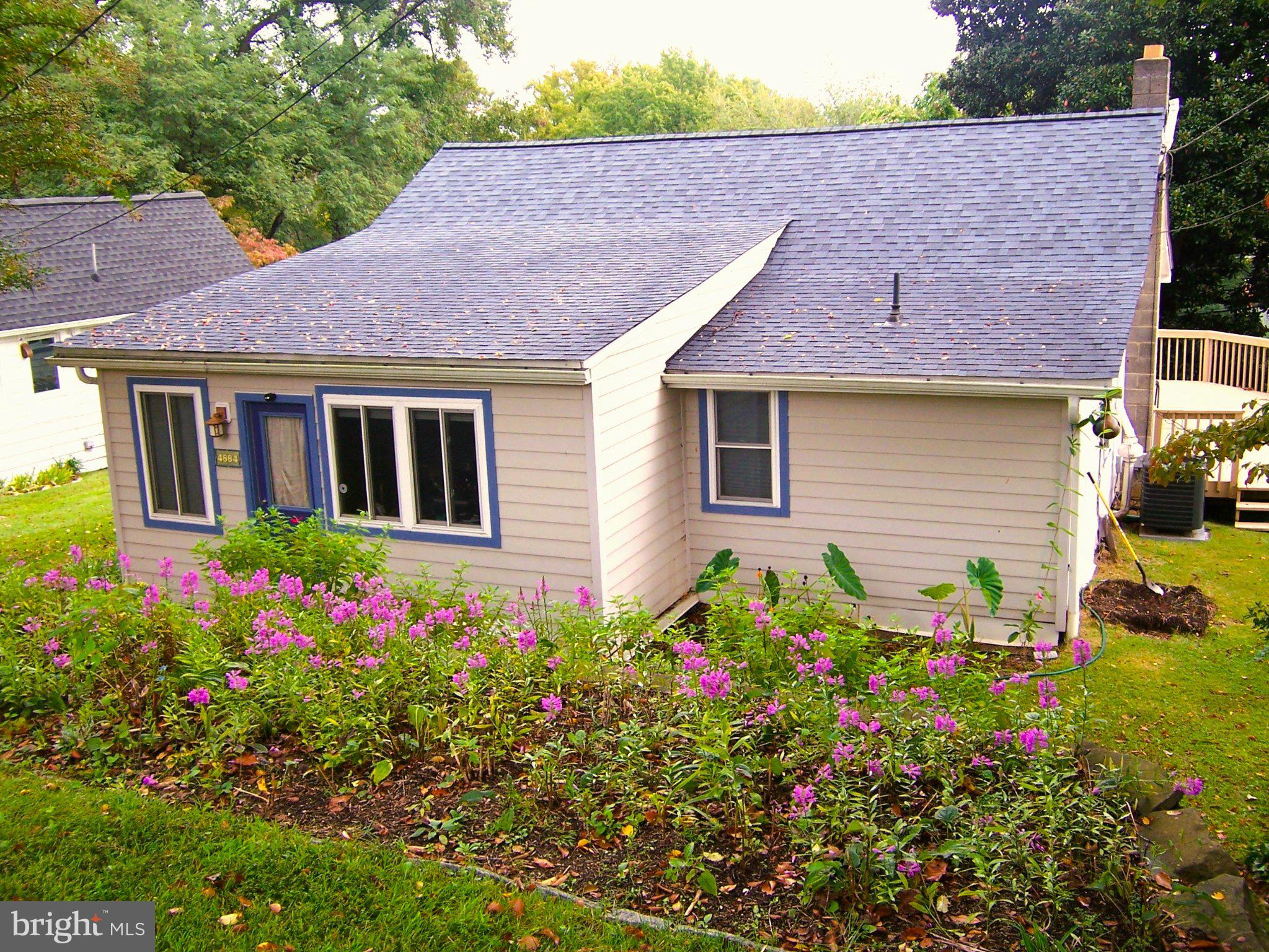 4884 RIDGE ROAD