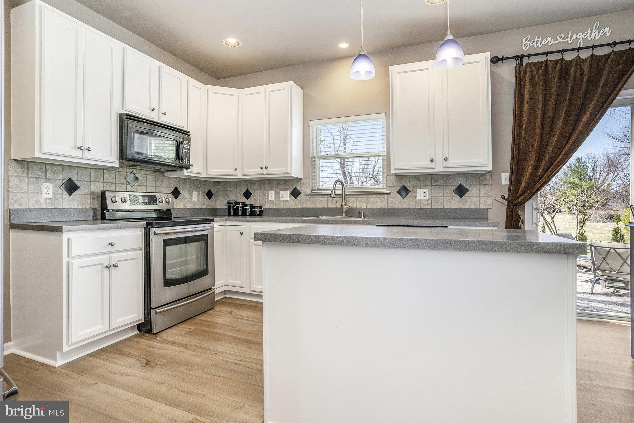 EVANSBURG CROSSING - Residential