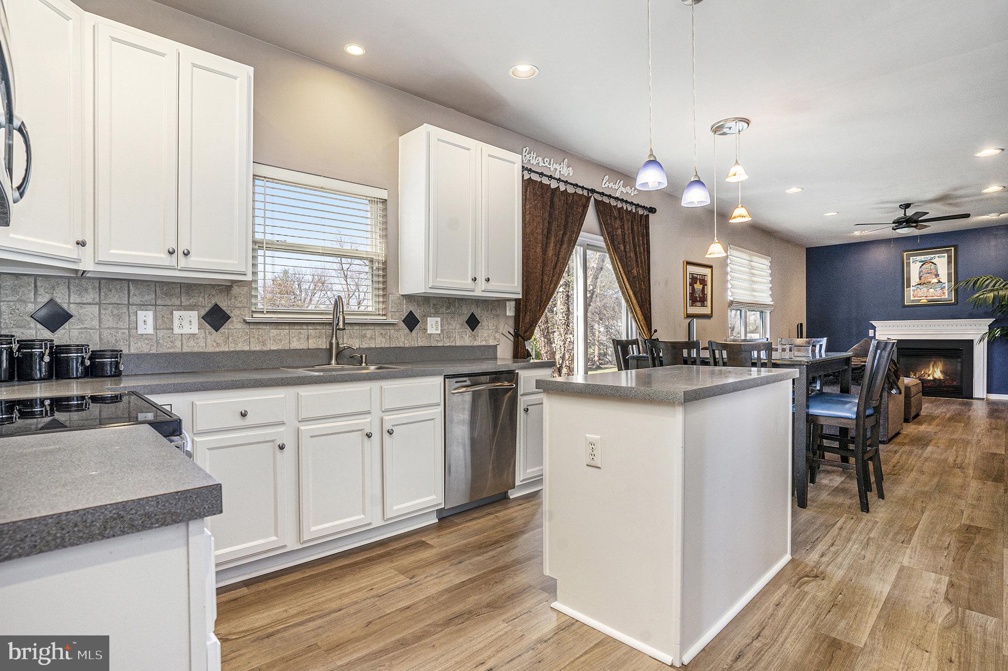 EVANSBURG CROSSING - Residential