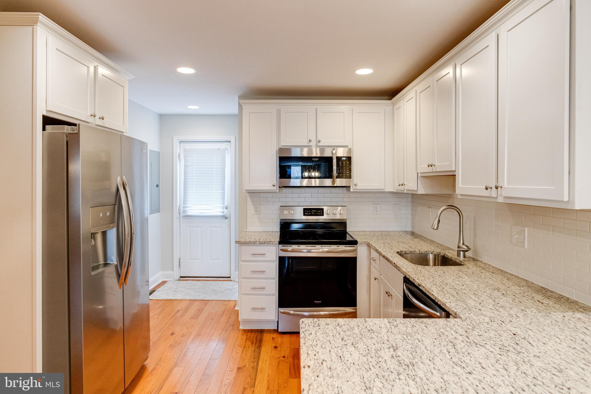 HIGHLANDTOWN - Residential