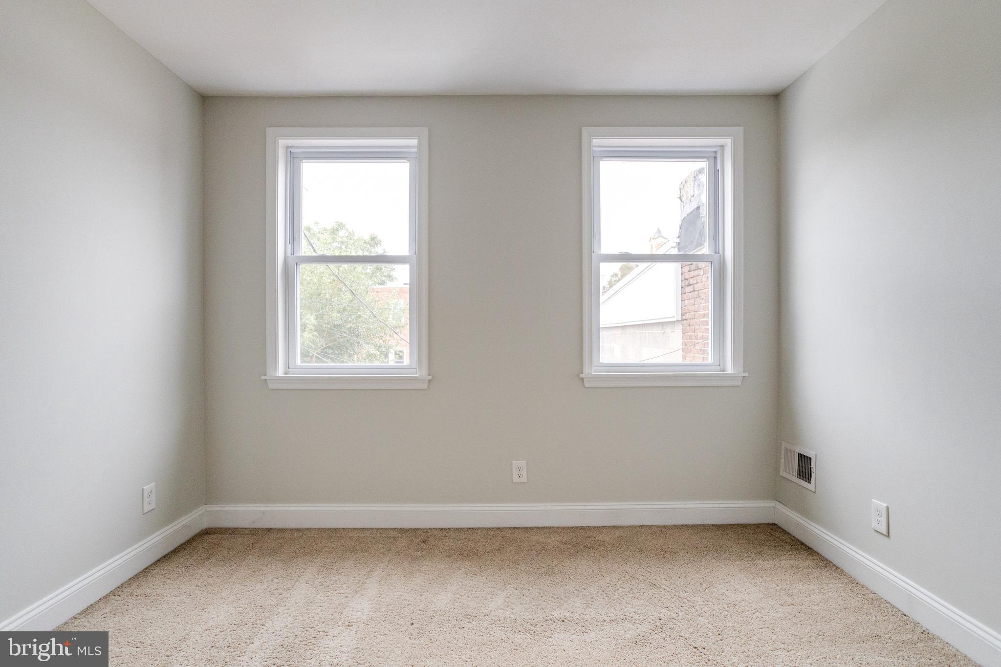 HIGHLANDTOWN - Residential