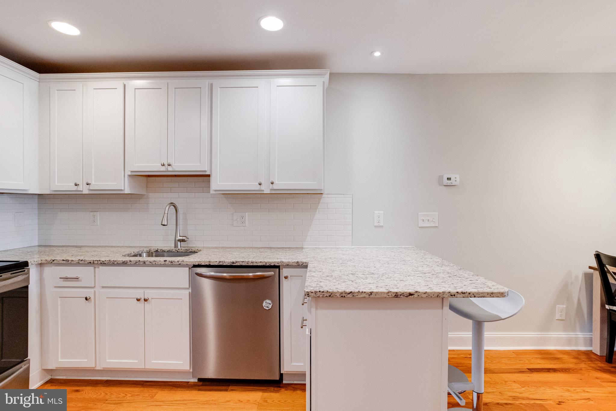 HIGHLANDTOWN - Residential