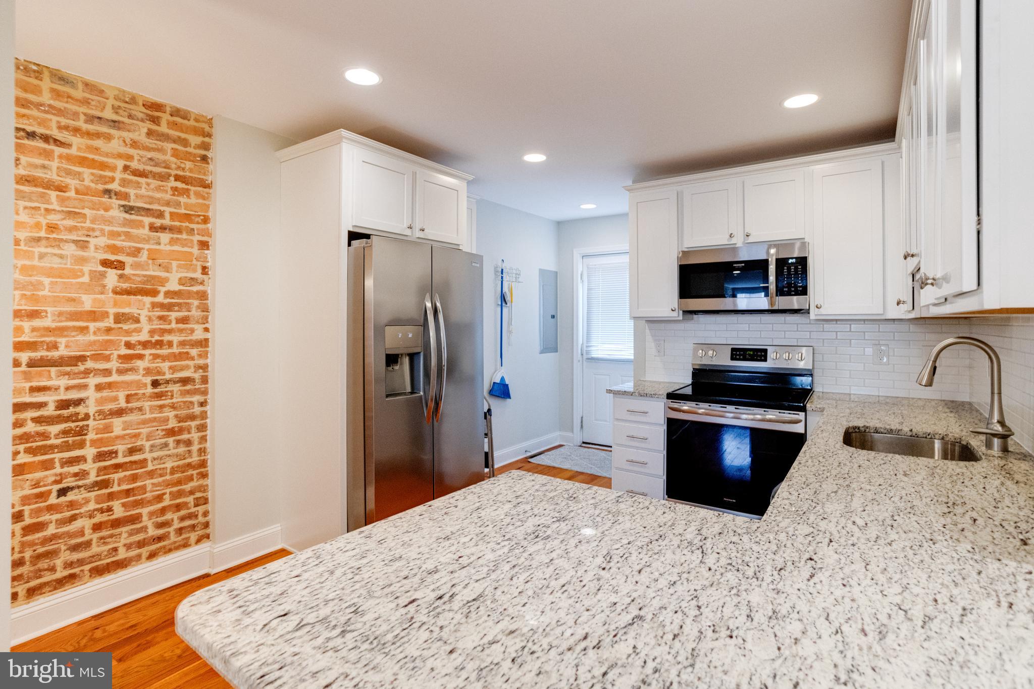 HIGHLANDTOWN - Residential