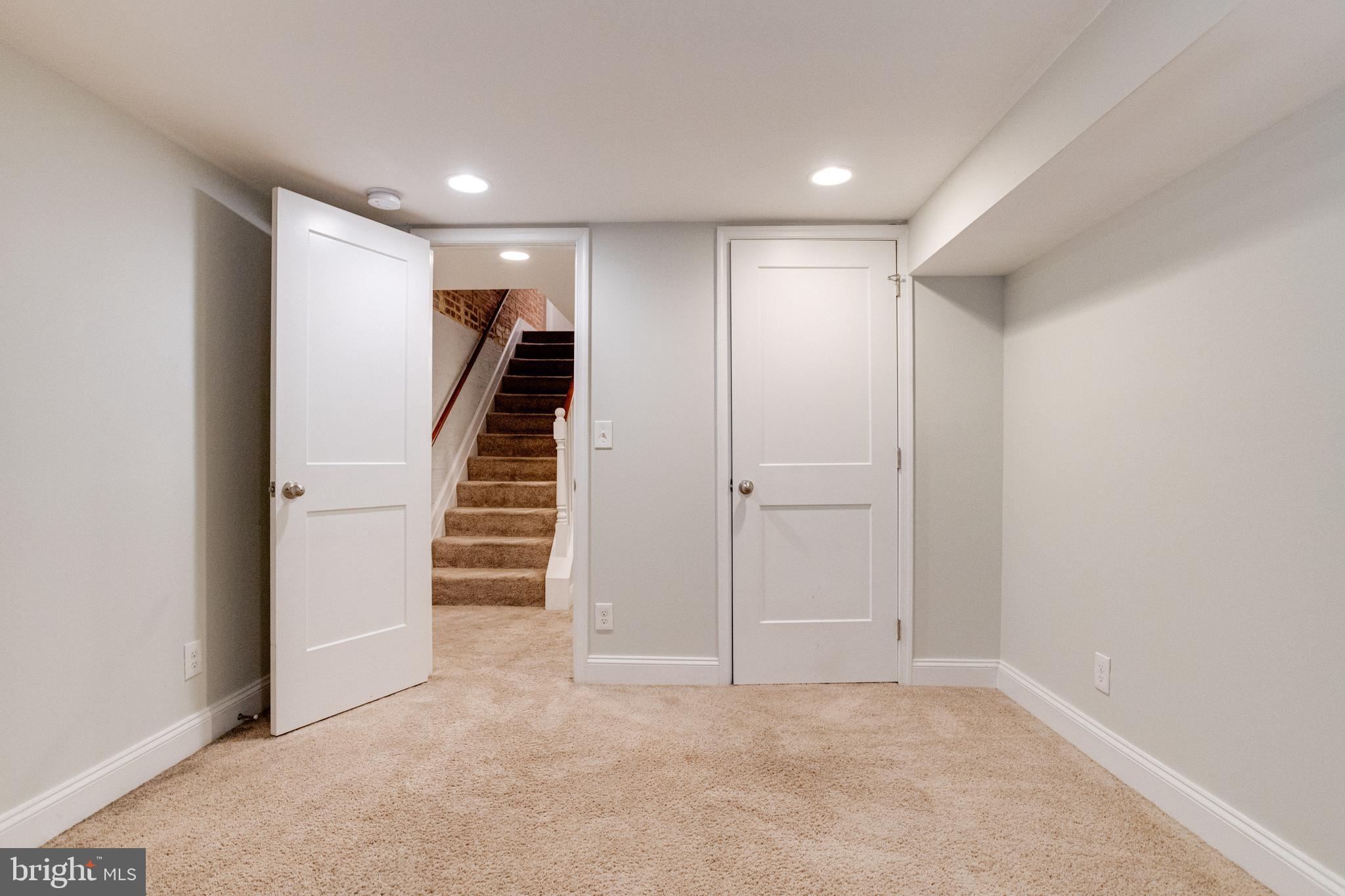 HIGHLANDTOWN - Residential