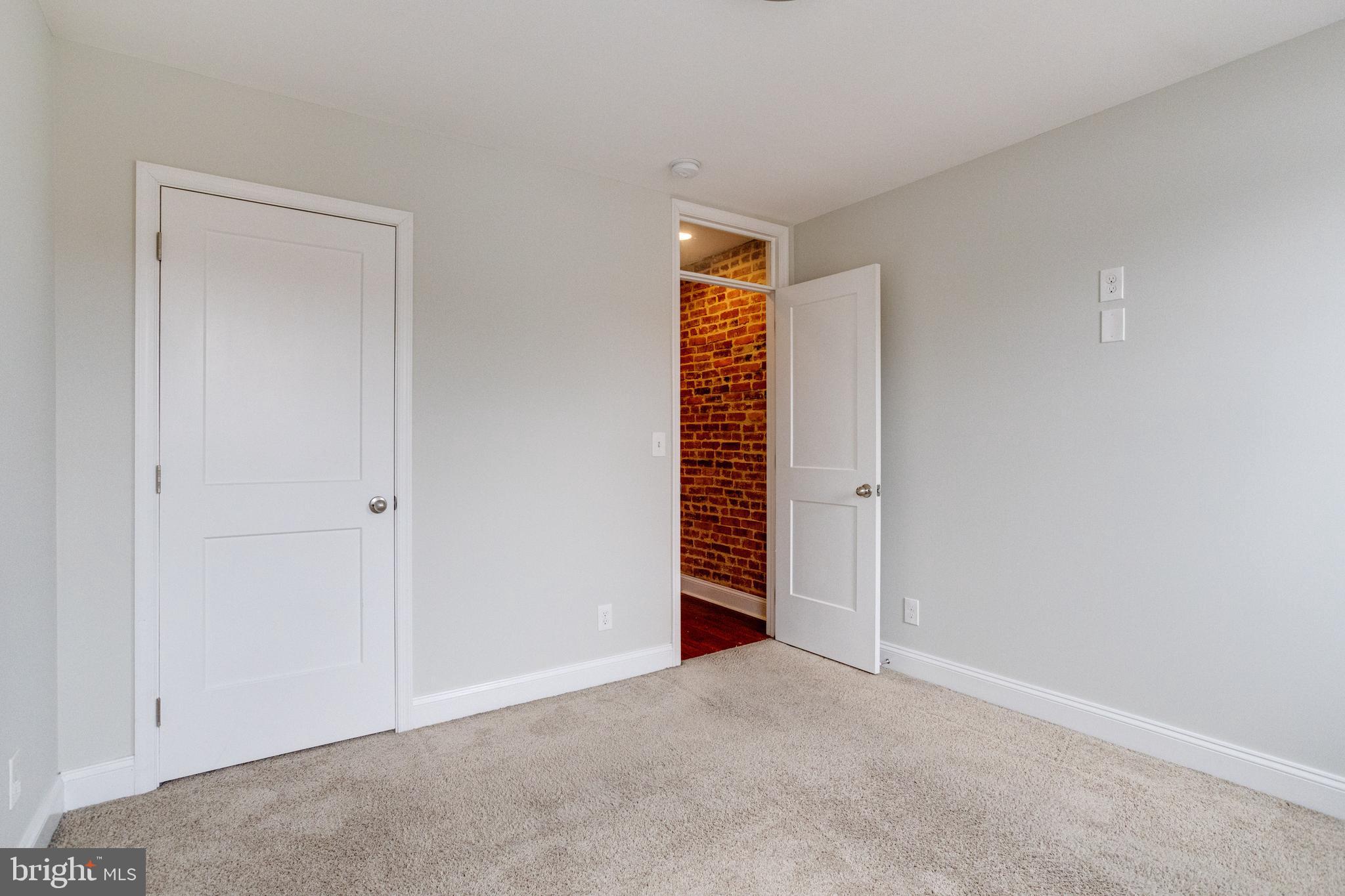 HIGHLANDTOWN - Residential