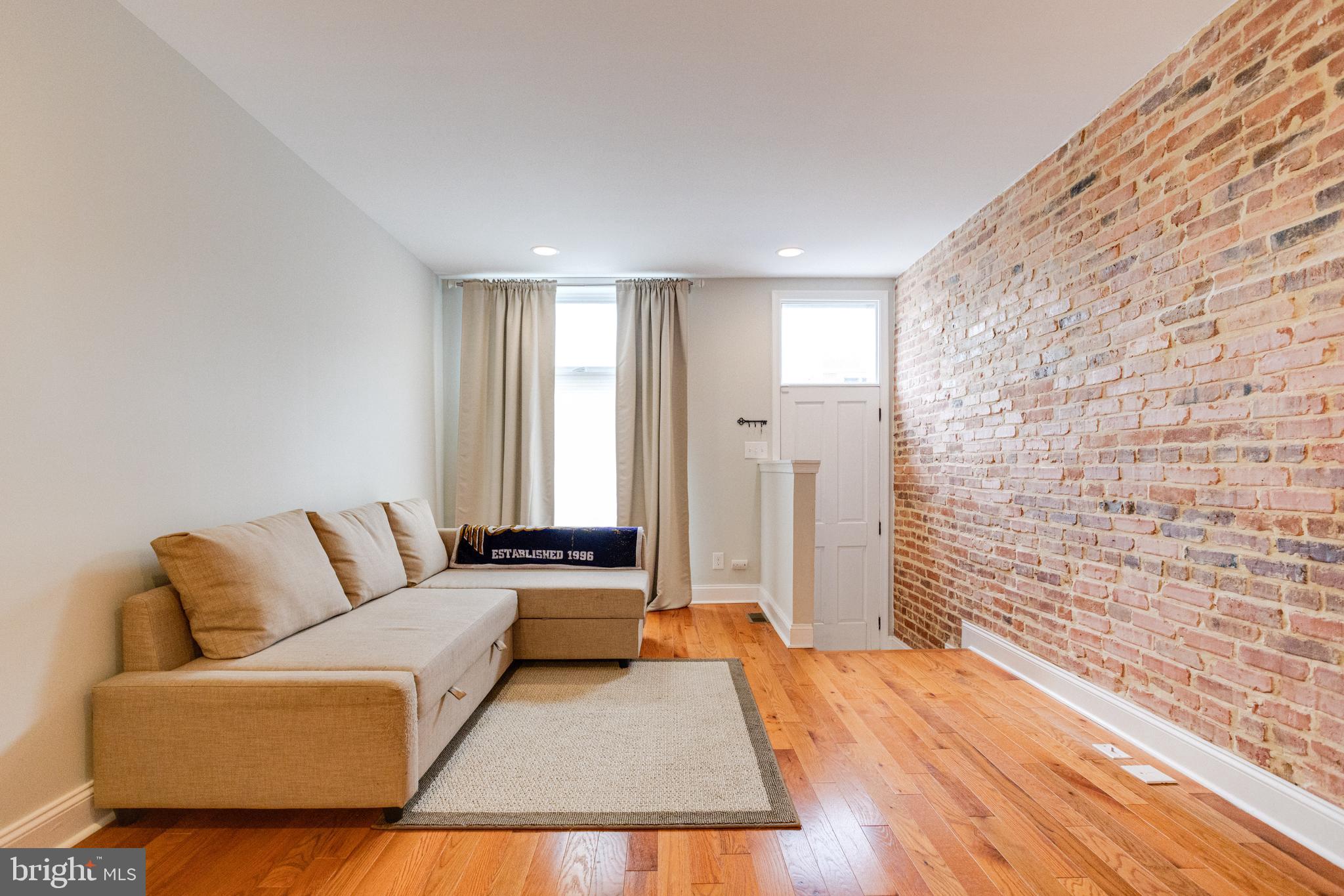 HIGHLANDTOWN - Residential