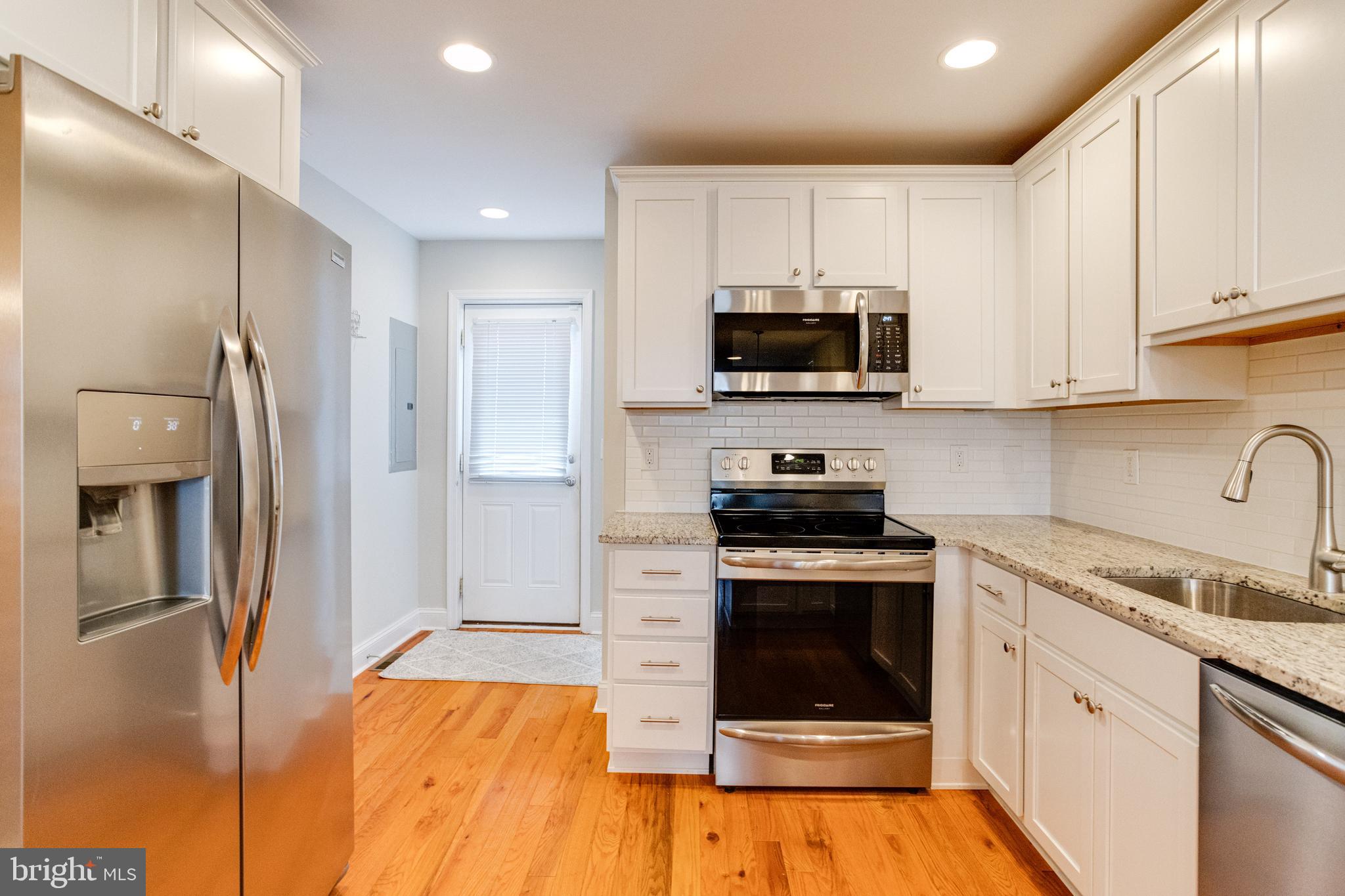 HIGHLANDTOWN - Residential