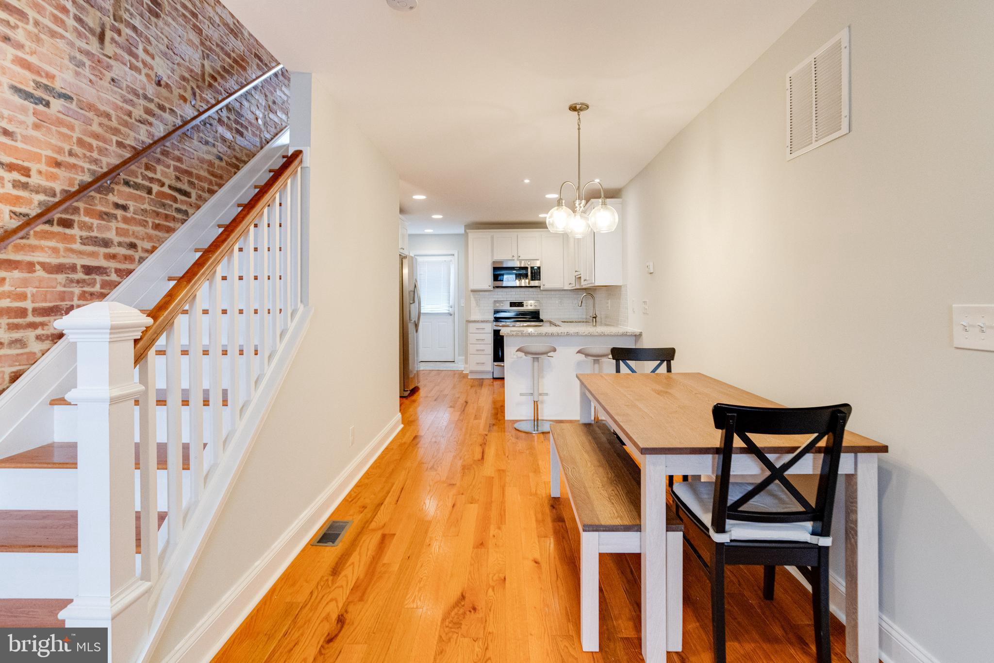 HIGHLANDTOWN - Residential