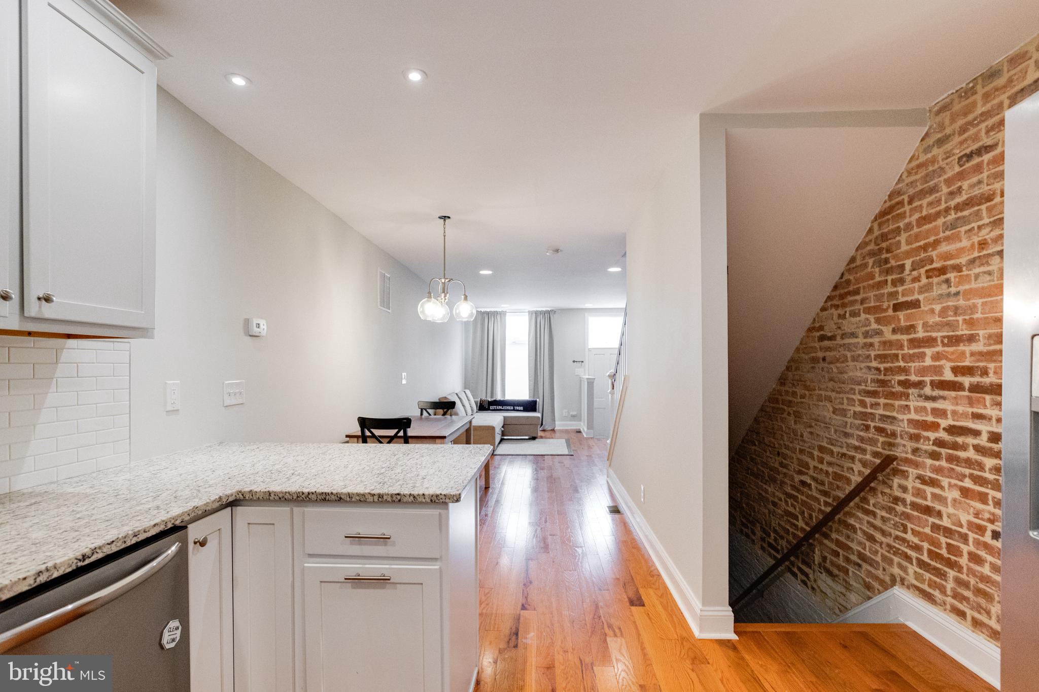 HIGHLANDTOWN - Residential