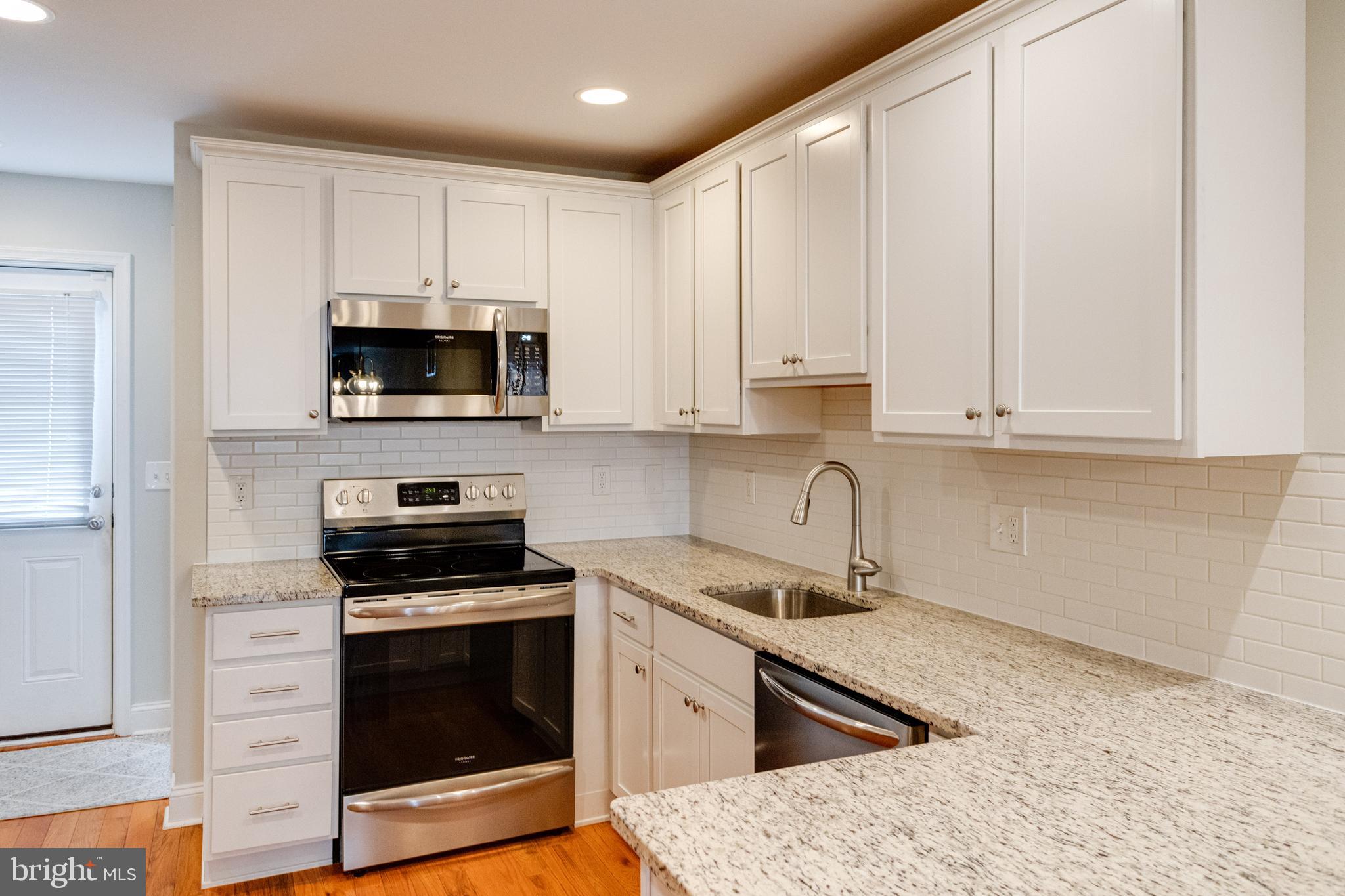 HIGHLANDTOWN - Residential