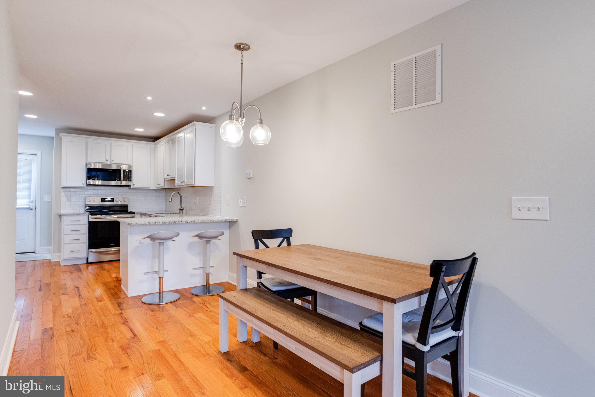 HIGHLANDTOWN - Residential