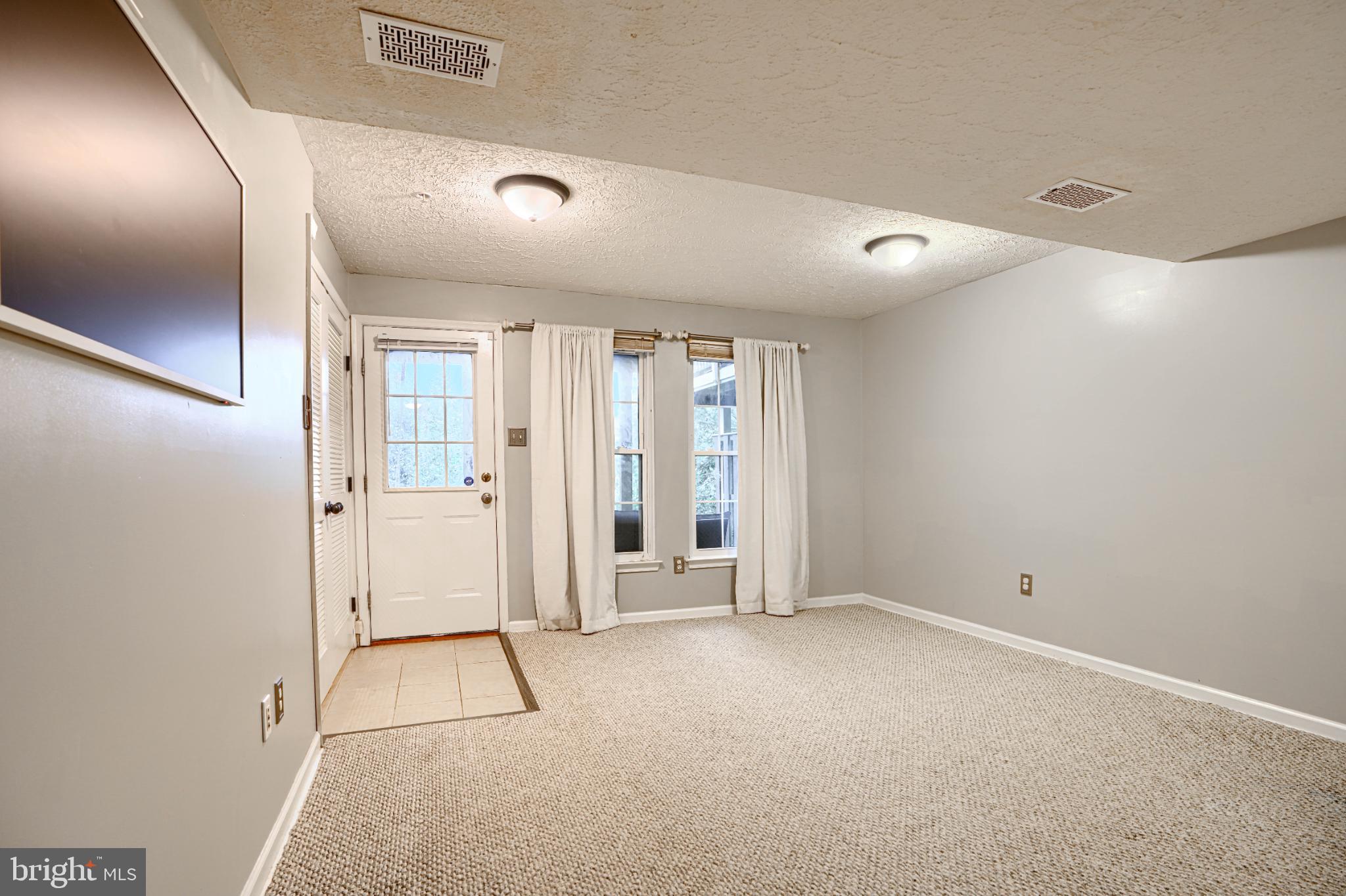 PERRY HALL FARMS - Residential