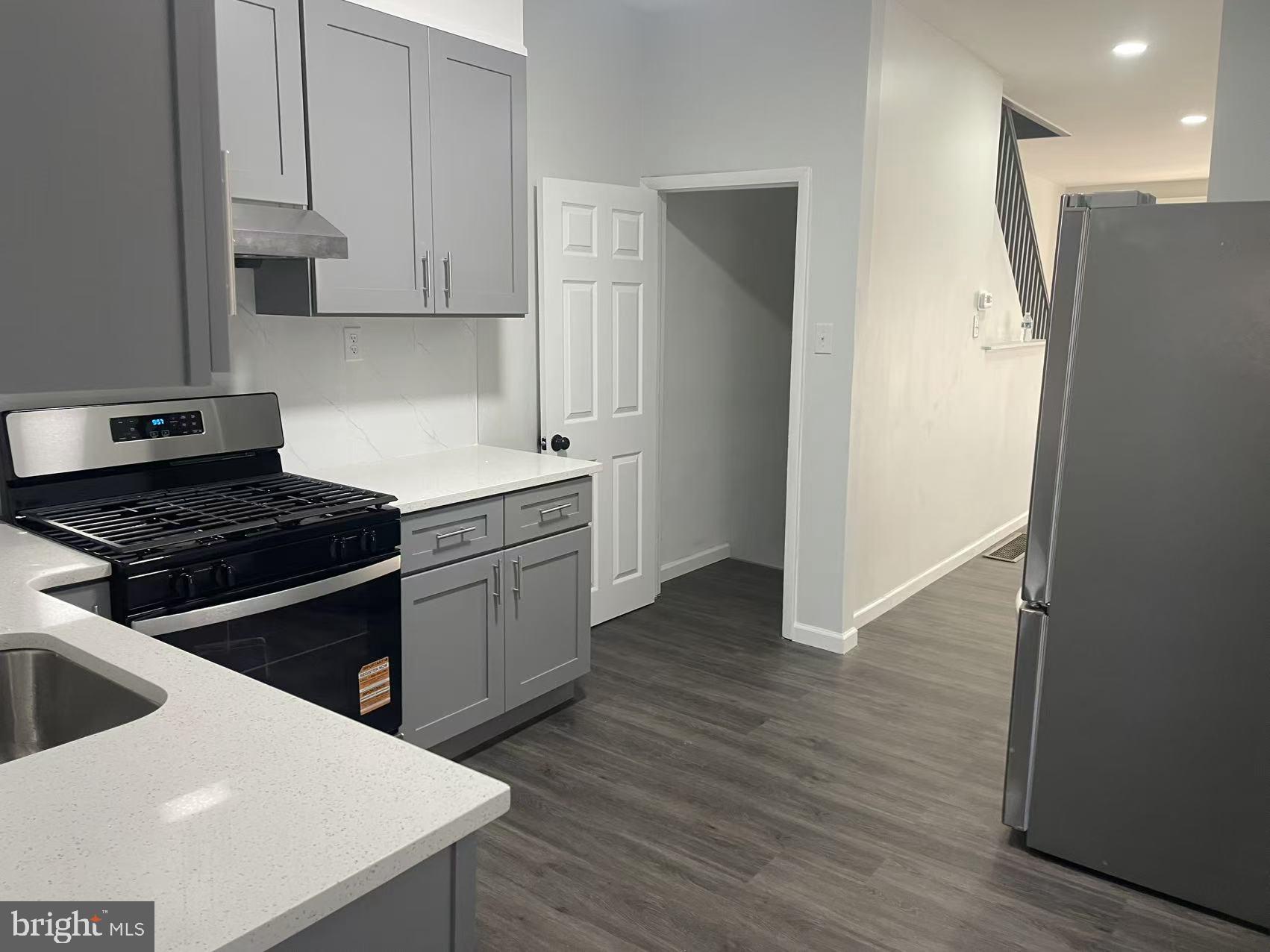 welcome to this completely renovated from top of the bedrooms, bathroom, living room, kitchen to the basement plus all new luxury kitchen appliances, cabinets, and washer, dryer in this 3 bedroom row house that locate at the Tacony by Torresdale ave that close to transportation, and the Tacony bridge to the NJ.
Bring your buyers and you will never disappointed.