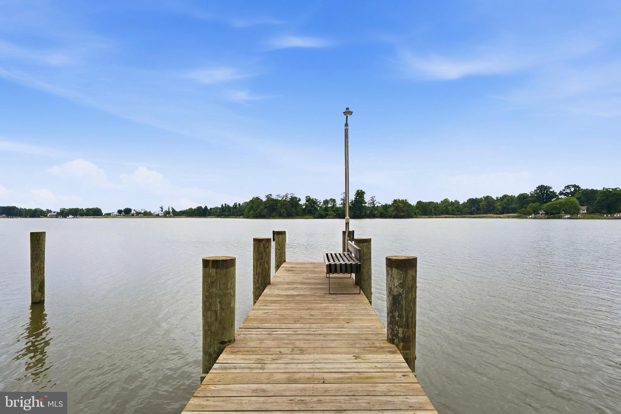 GOLDEN BEACH - Residential