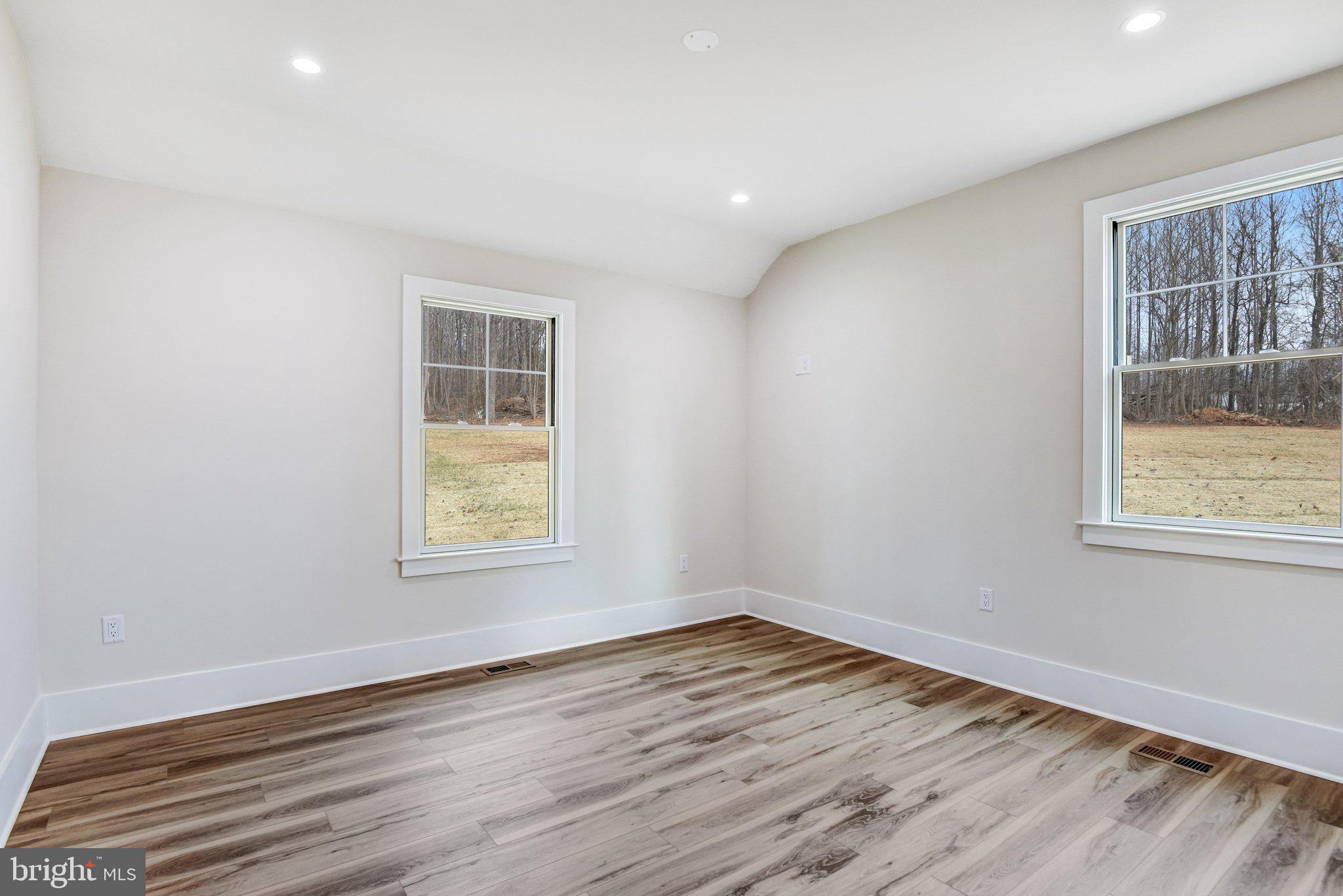 HAYMARKET TOWN - Residential