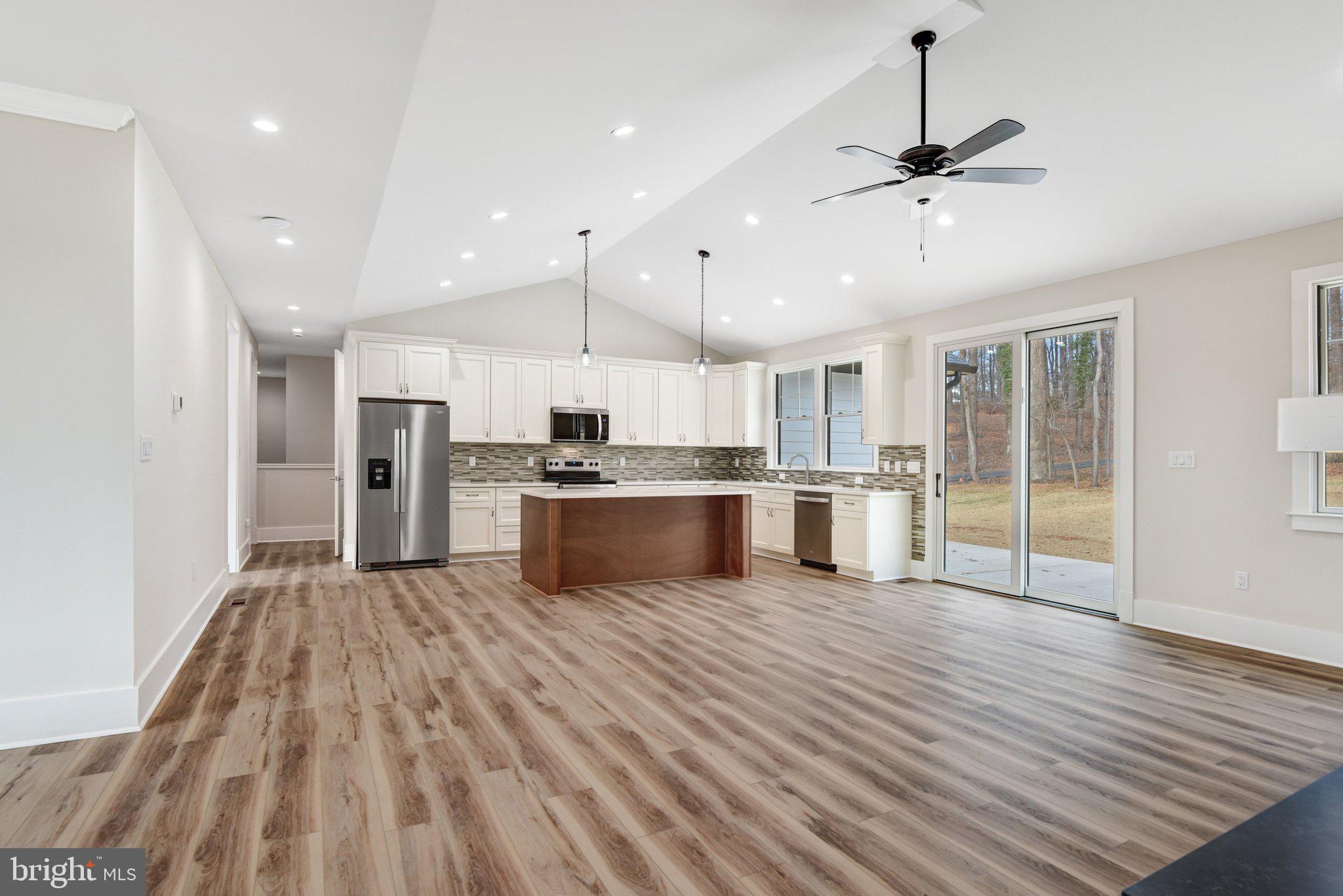 HAYMARKET TOWN - Residential