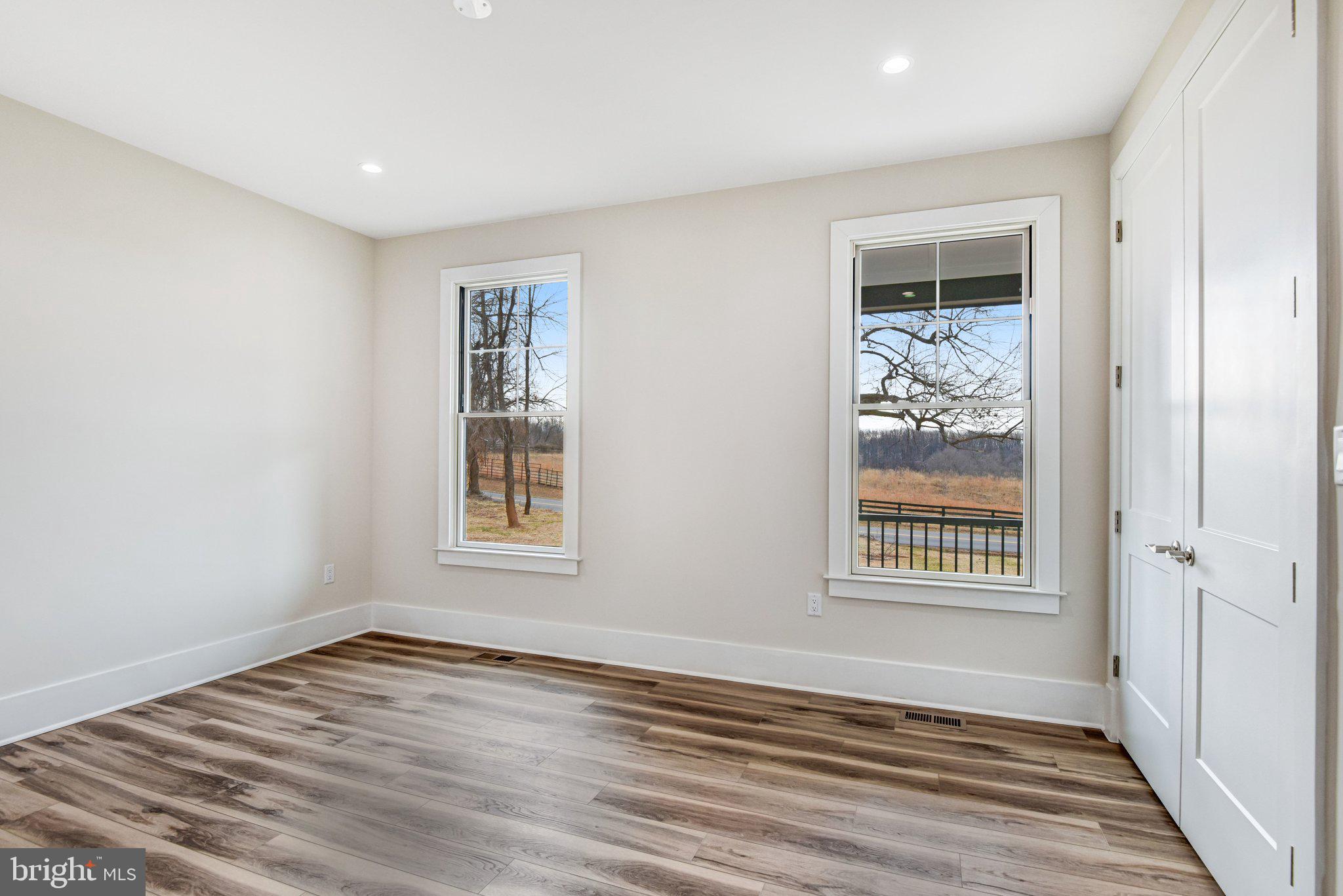 HAYMARKET TOWN - Residential