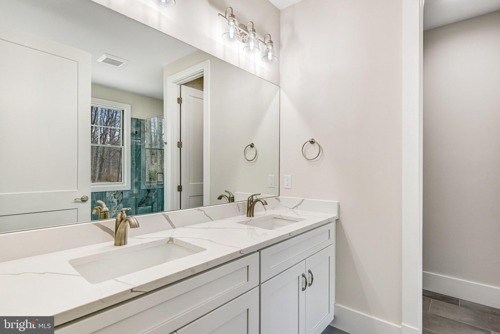 HAYMARKET TOWN - Residential