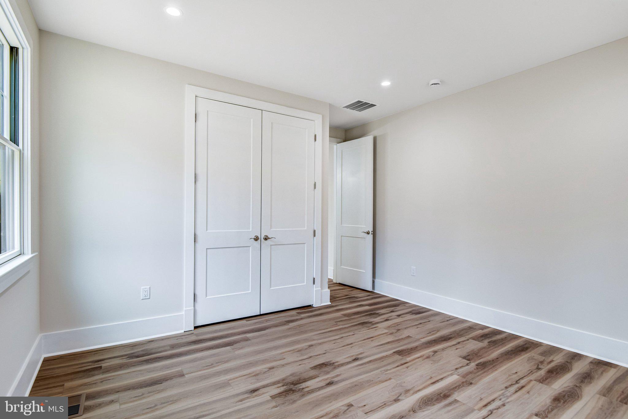 HAYMARKET TOWN - Residential