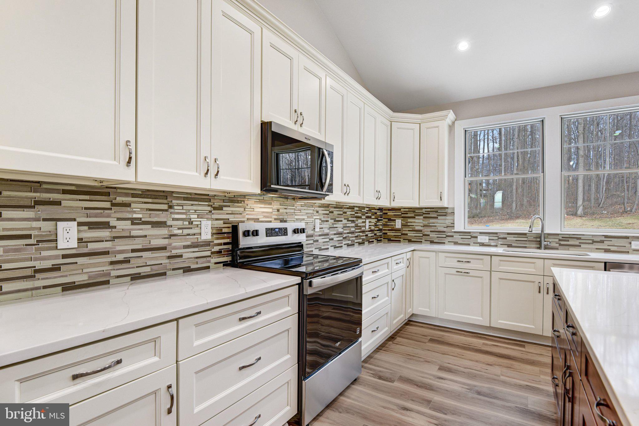 HAYMARKET TOWN - Residential