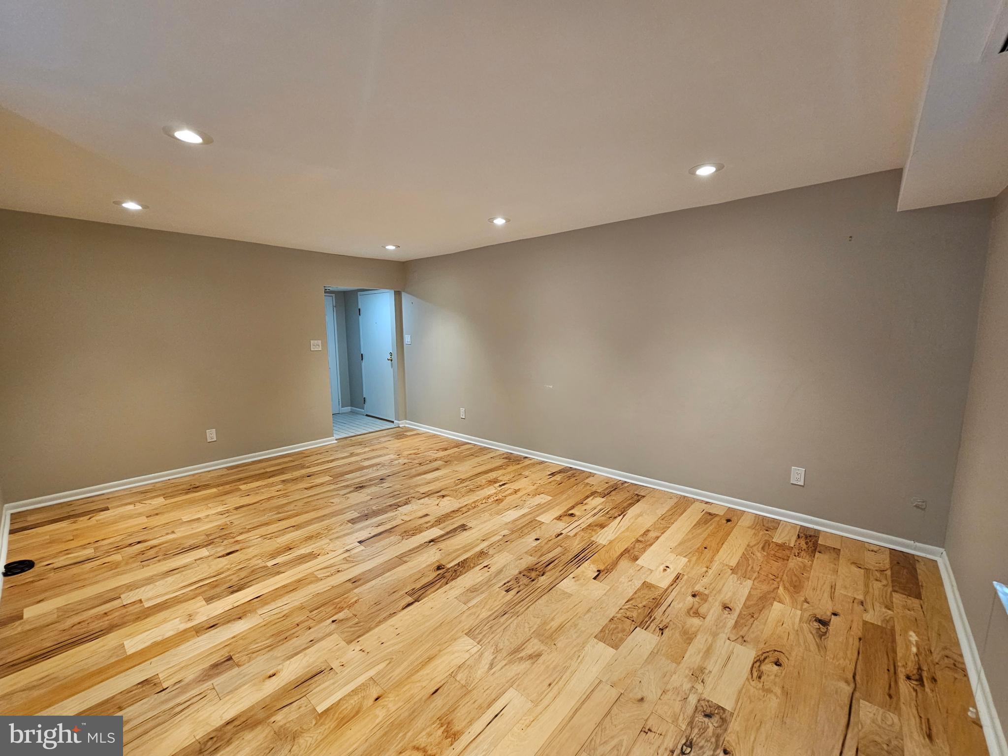 GYPSY LANE CONDOS - Residential Lease