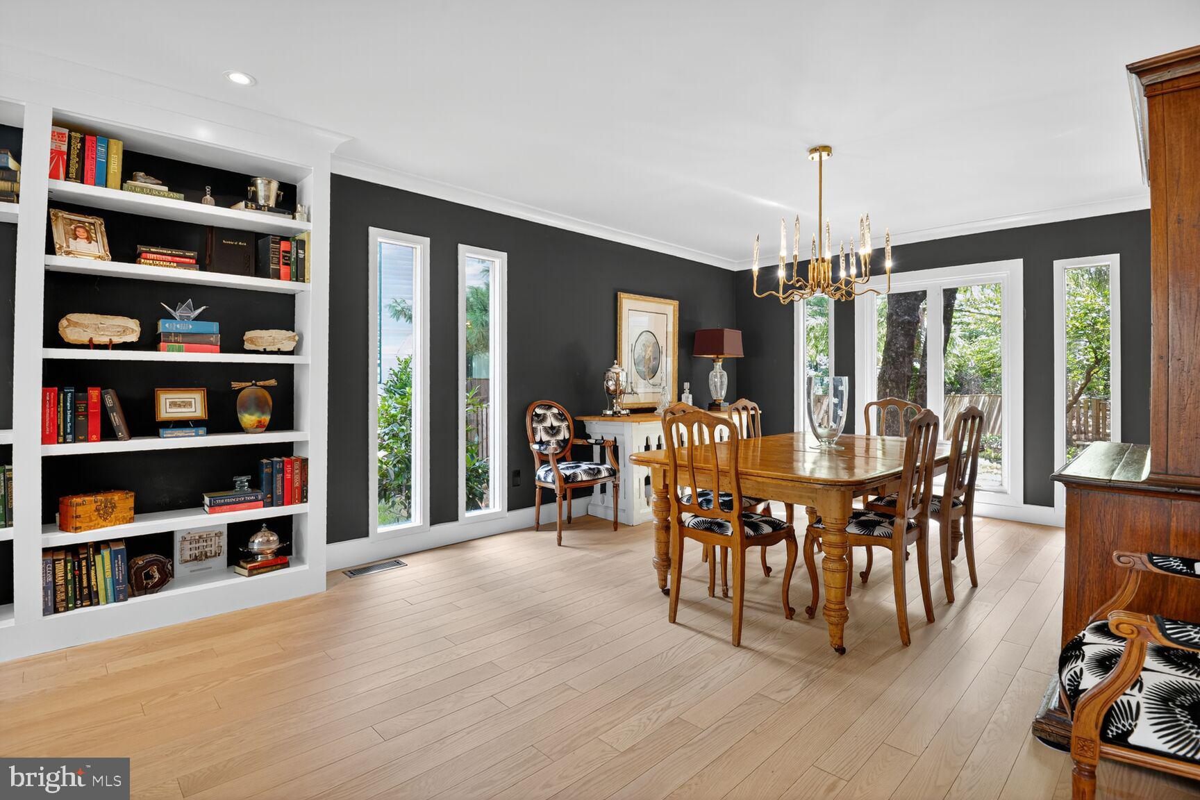 WOLF TRAP WOODS - Residential