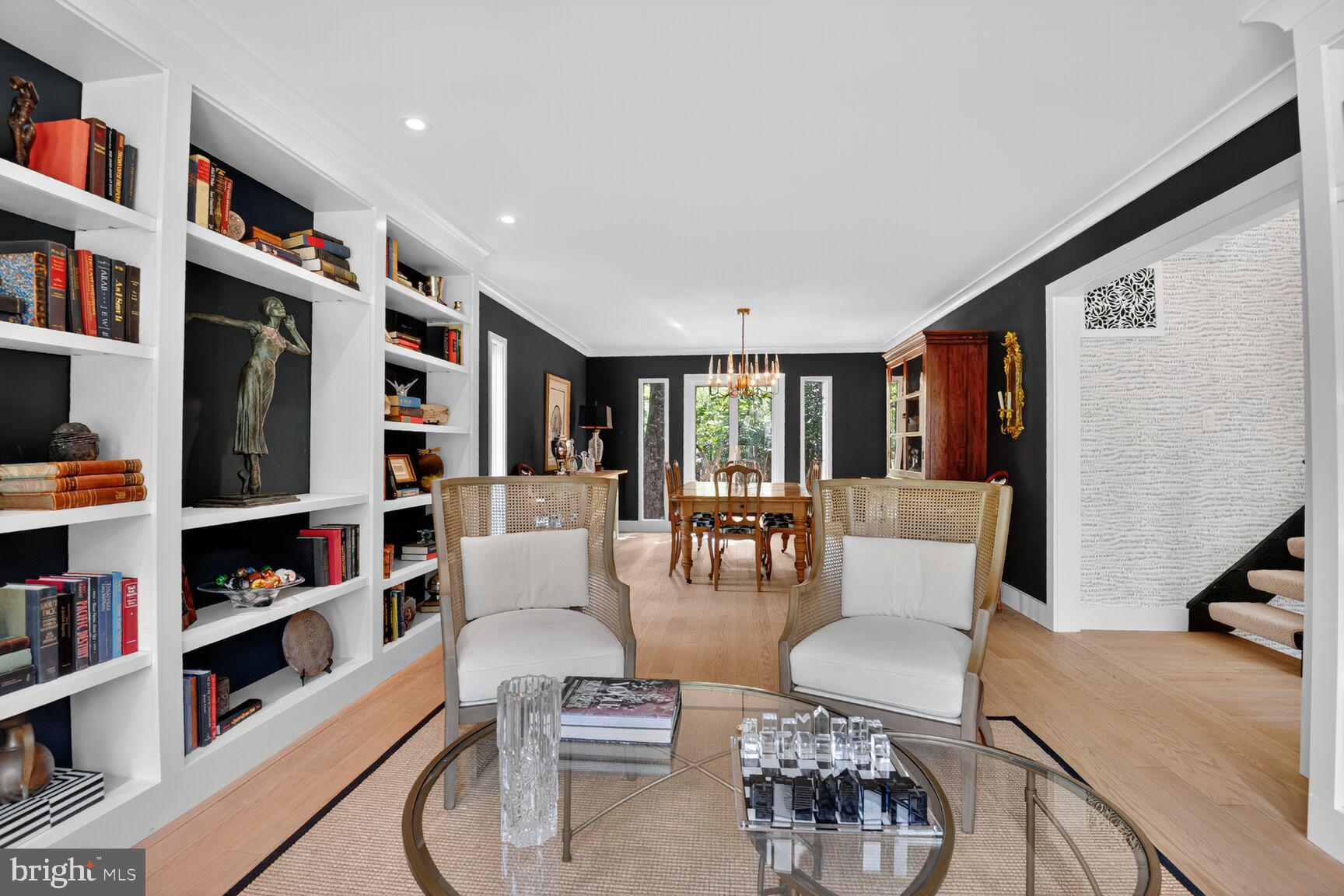 WOLF TRAP WOODS - Residential