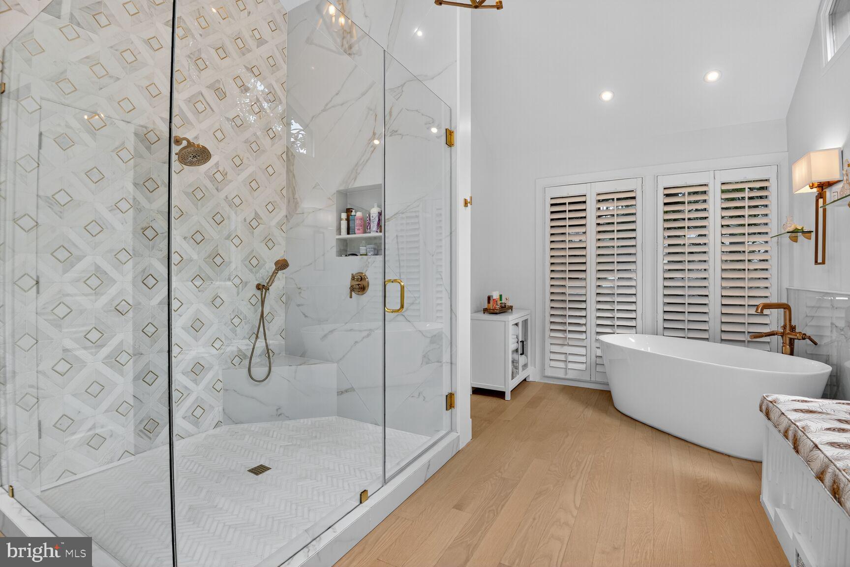 WOLF TRAP WOODS - Residential