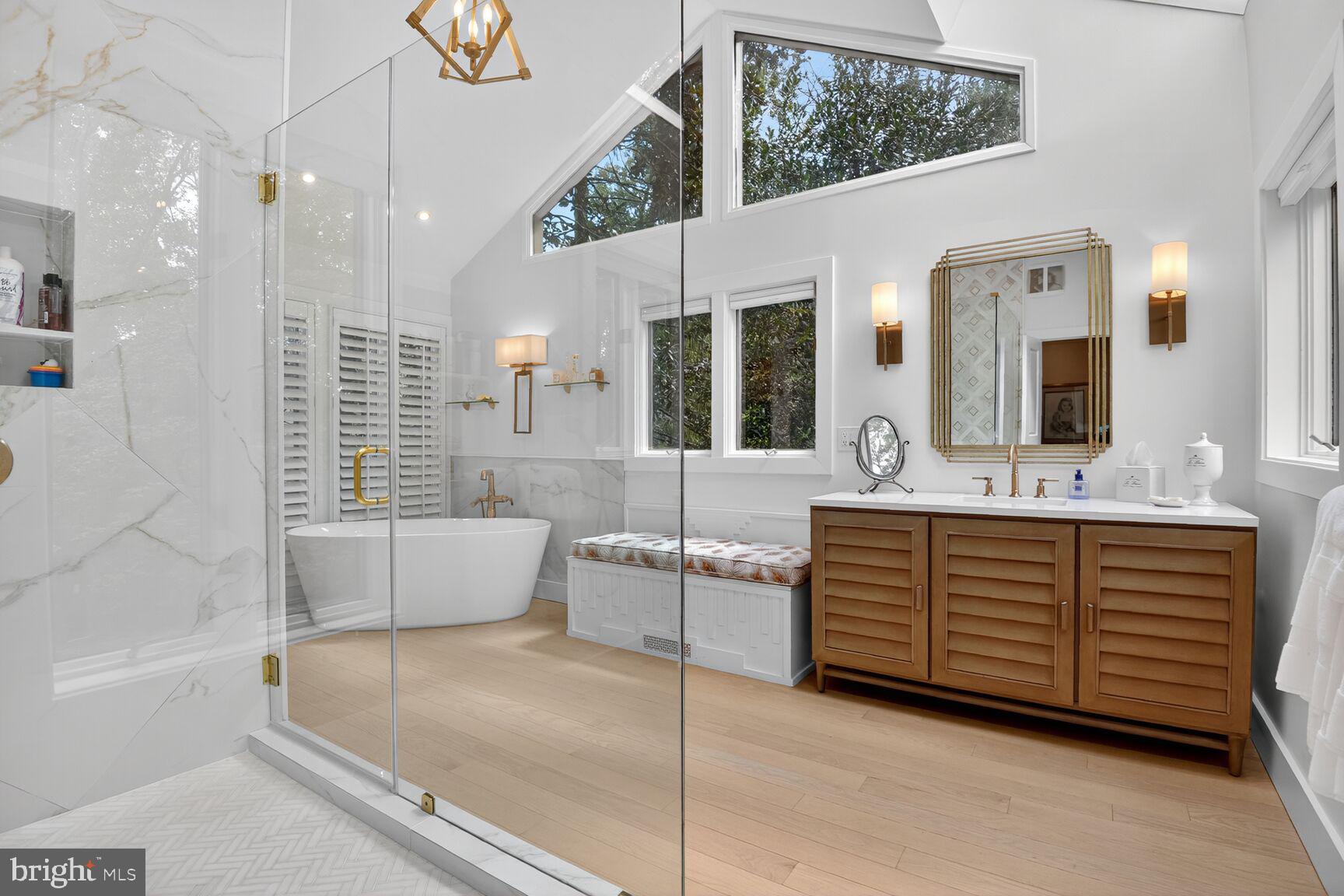 WOLF TRAP WOODS - Residential