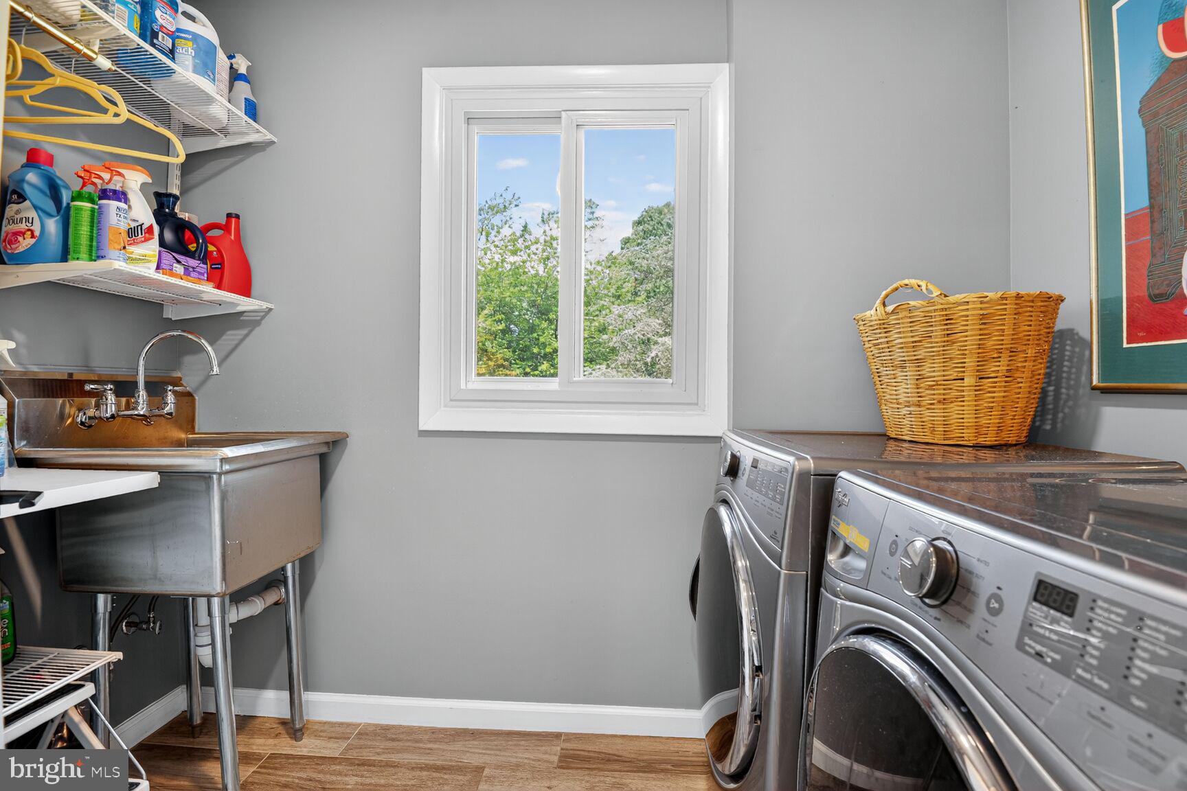 WOLF TRAP WOODS - Residential