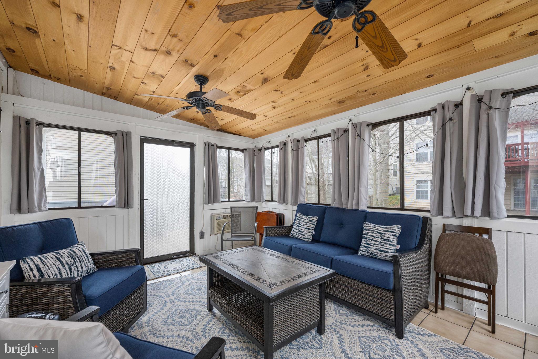 MONTCLAIR - Residential