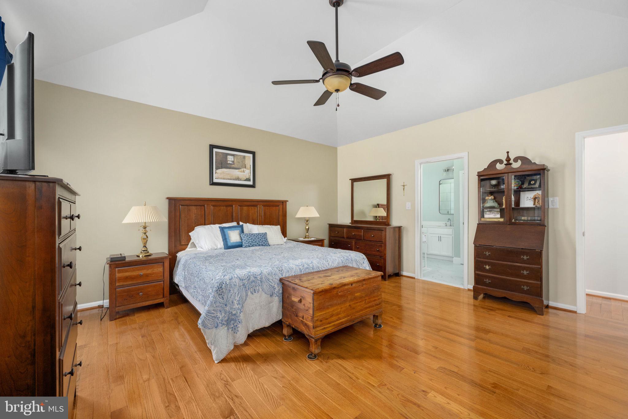 MONTCLAIR - Residential