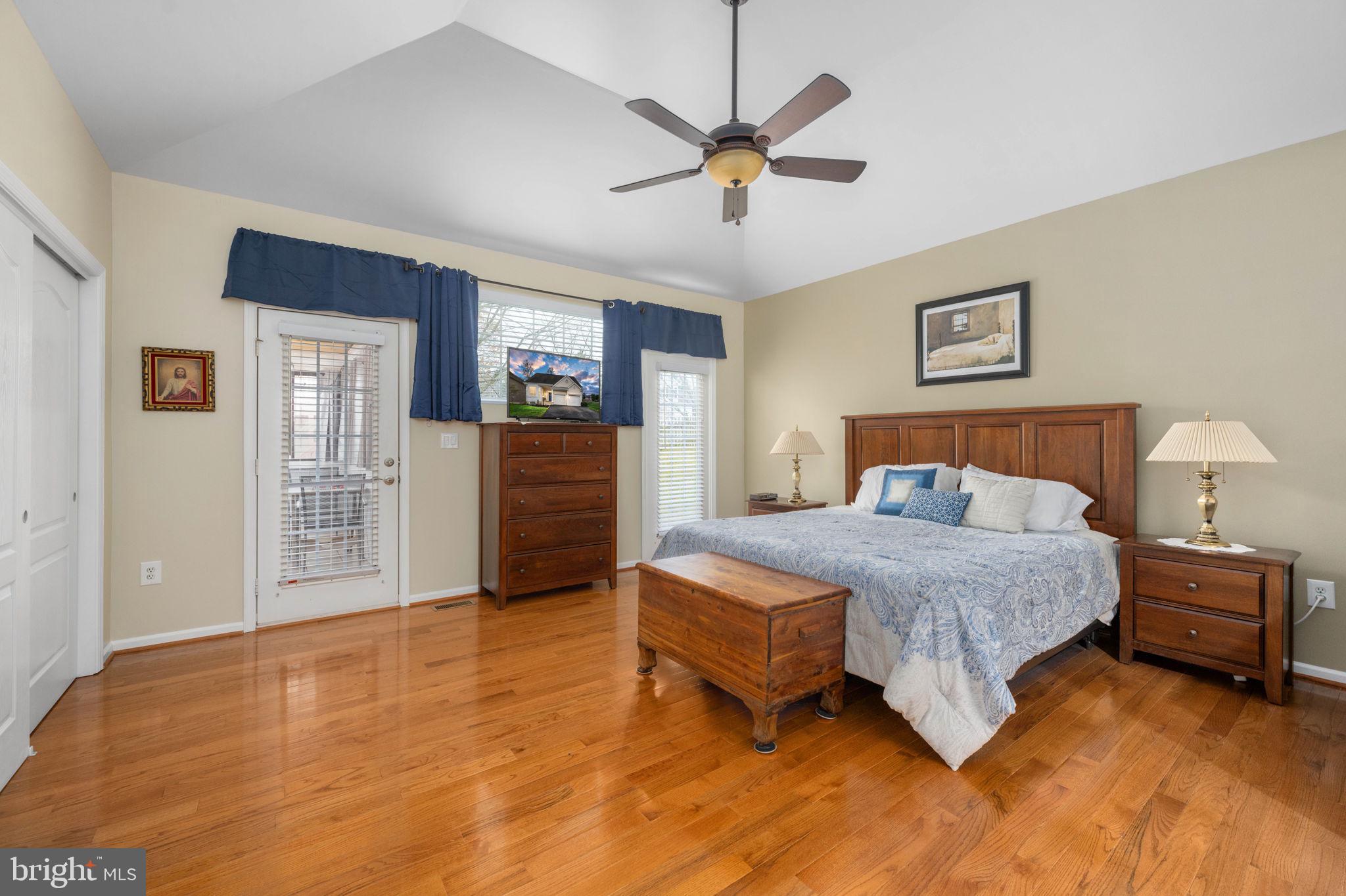 MONTCLAIR - Residential