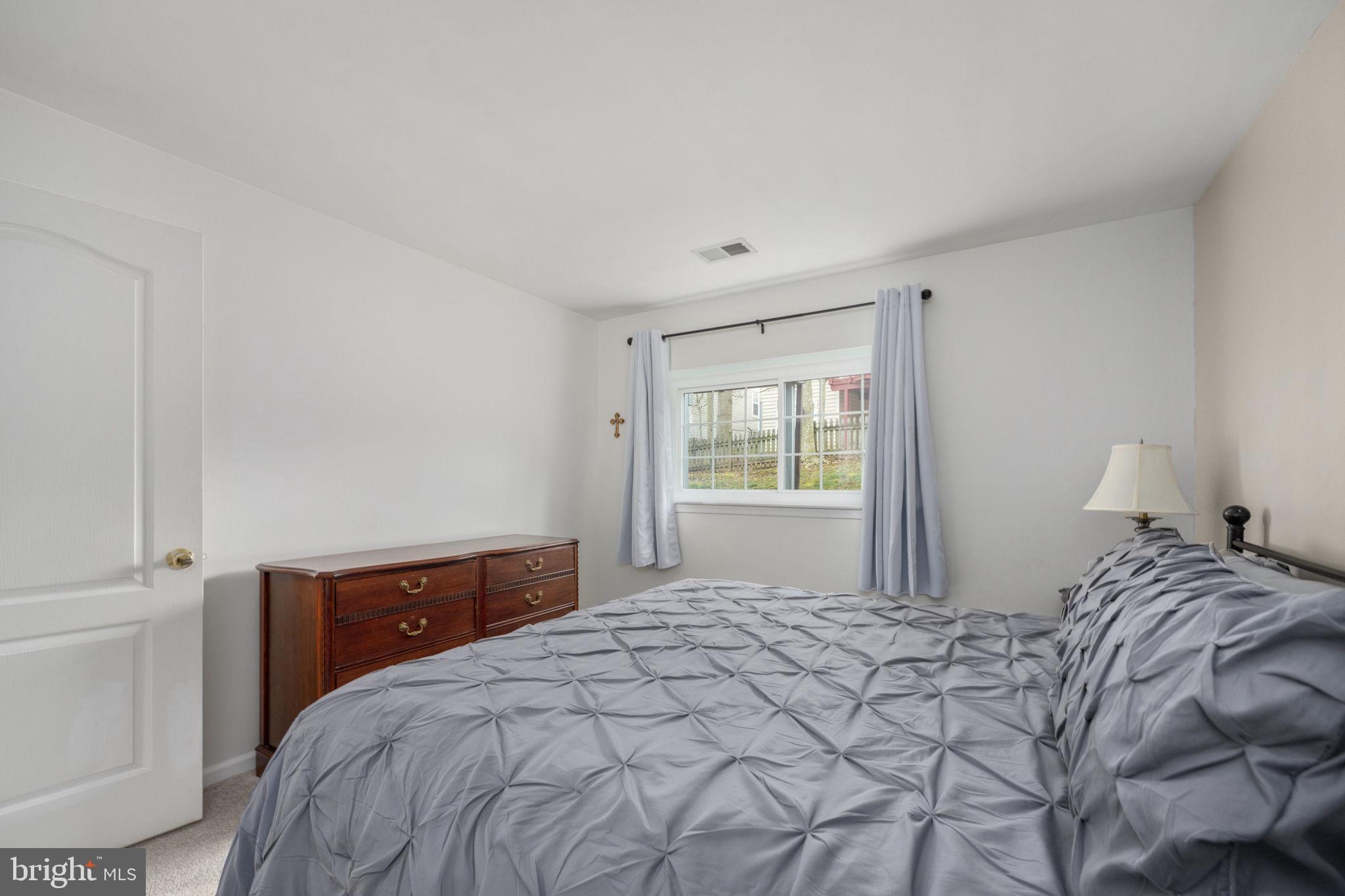 MONTCLAIR - Residential