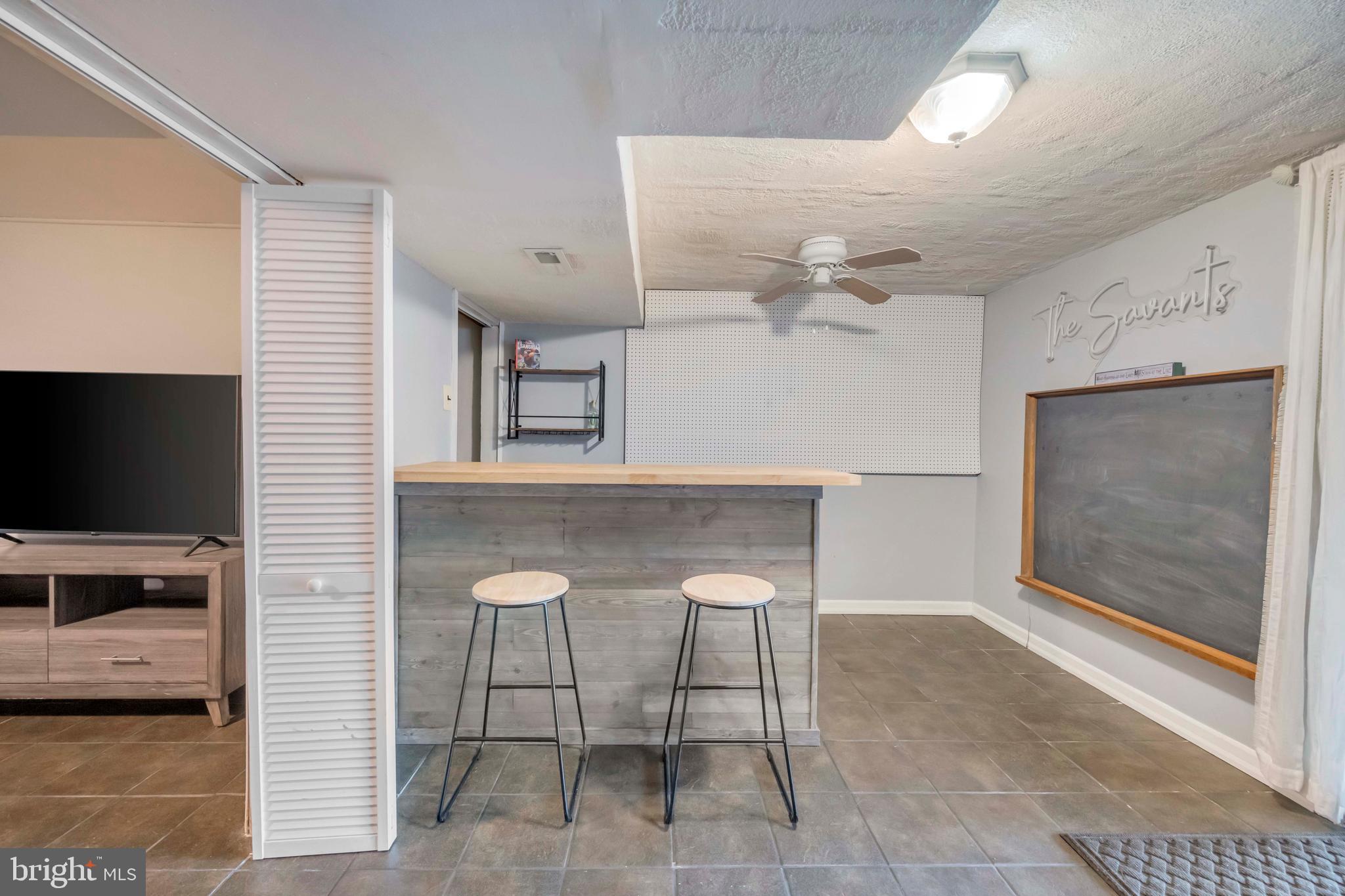 DORCHESTER - Residential