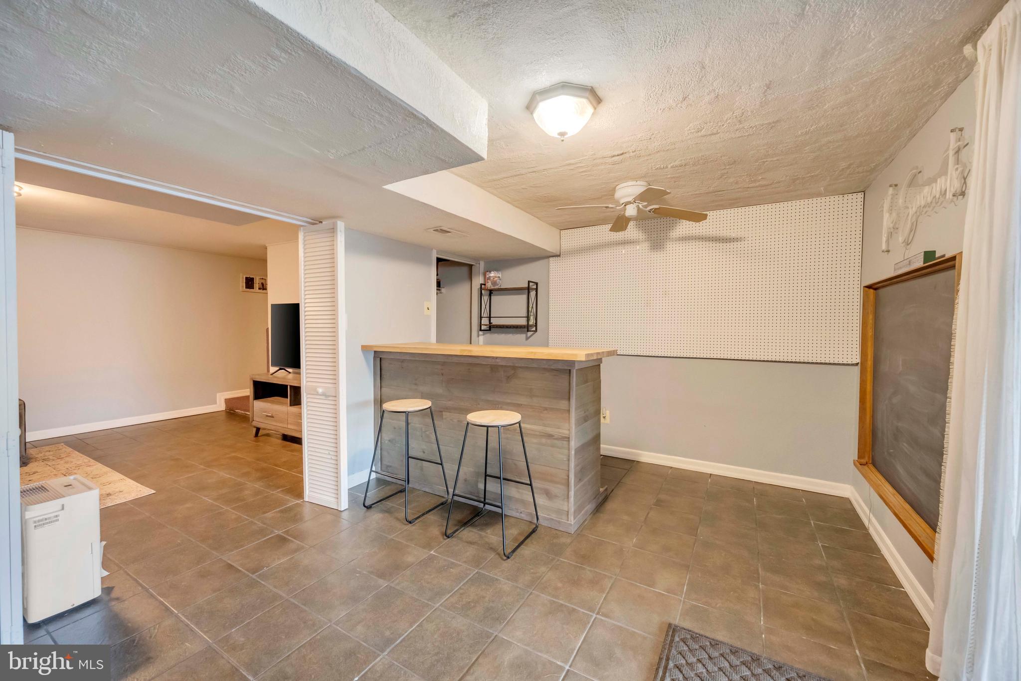 DORCHESTER - Residential