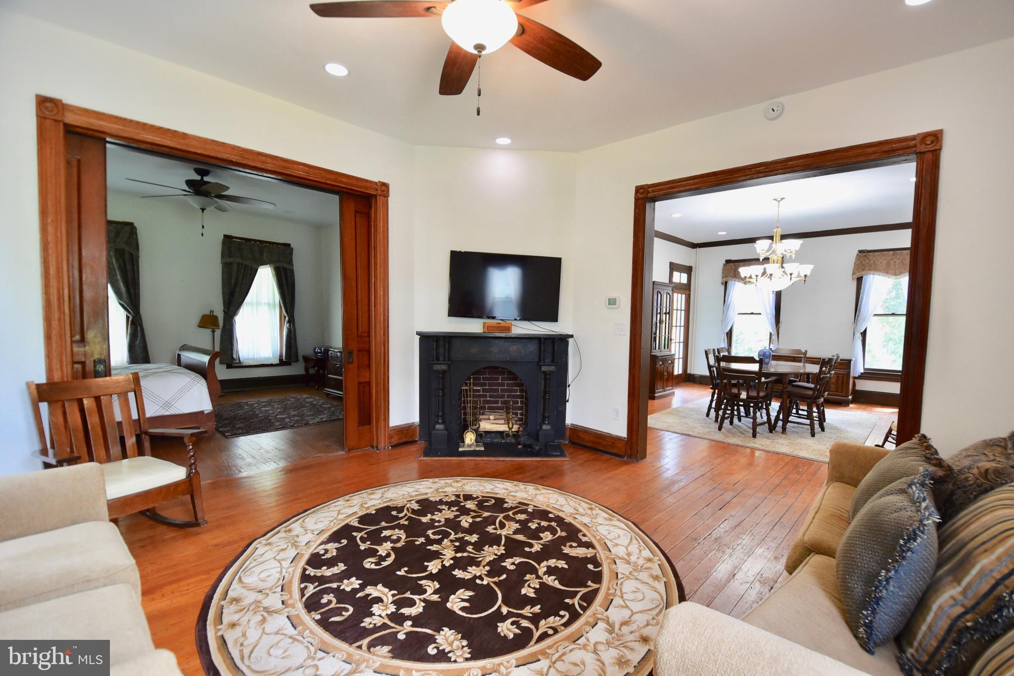 HISTORIC DISTRICT - WEST END - Residential Lease