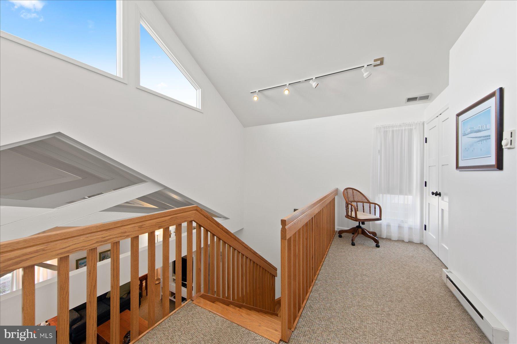 ANN ACRES - Residential