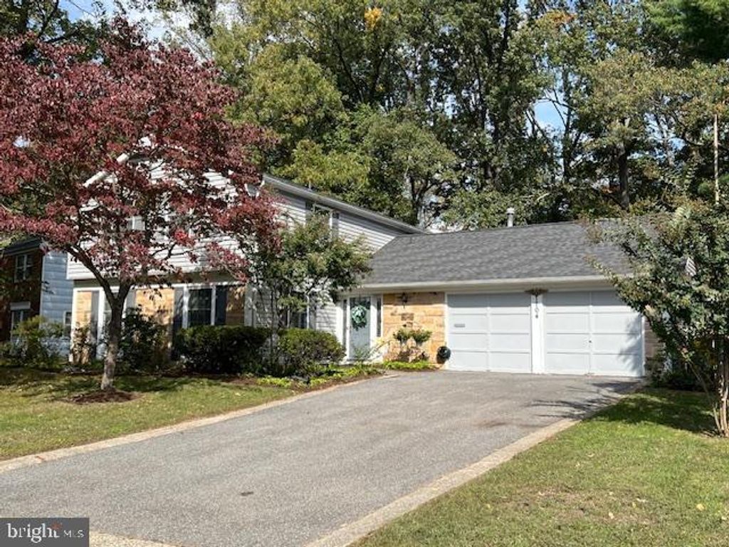 Photo of 1704 Tarleton Way, CROFTON, MD 21114 (MLS # MDAA2129330)