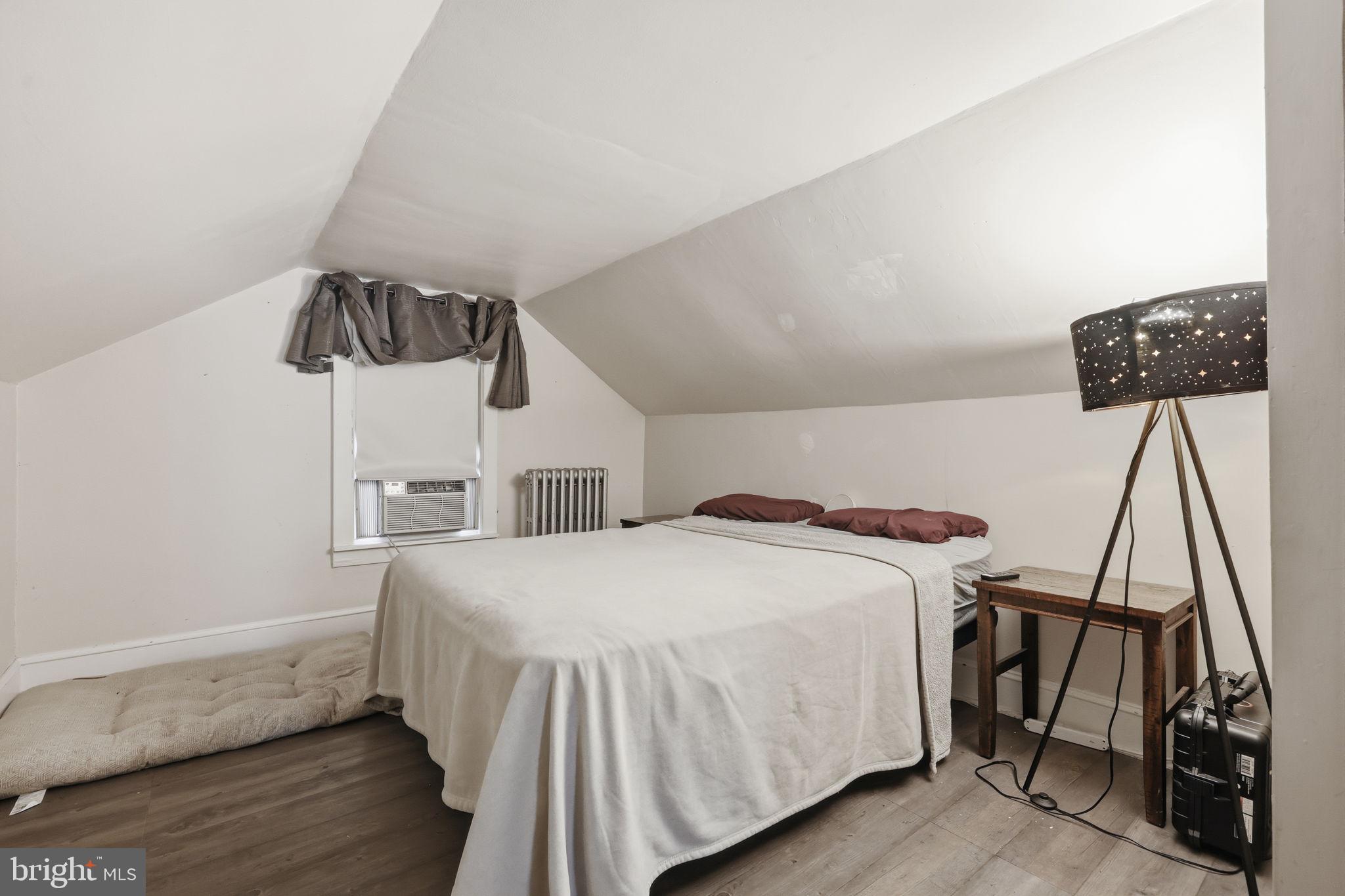 EDGELY - Residential