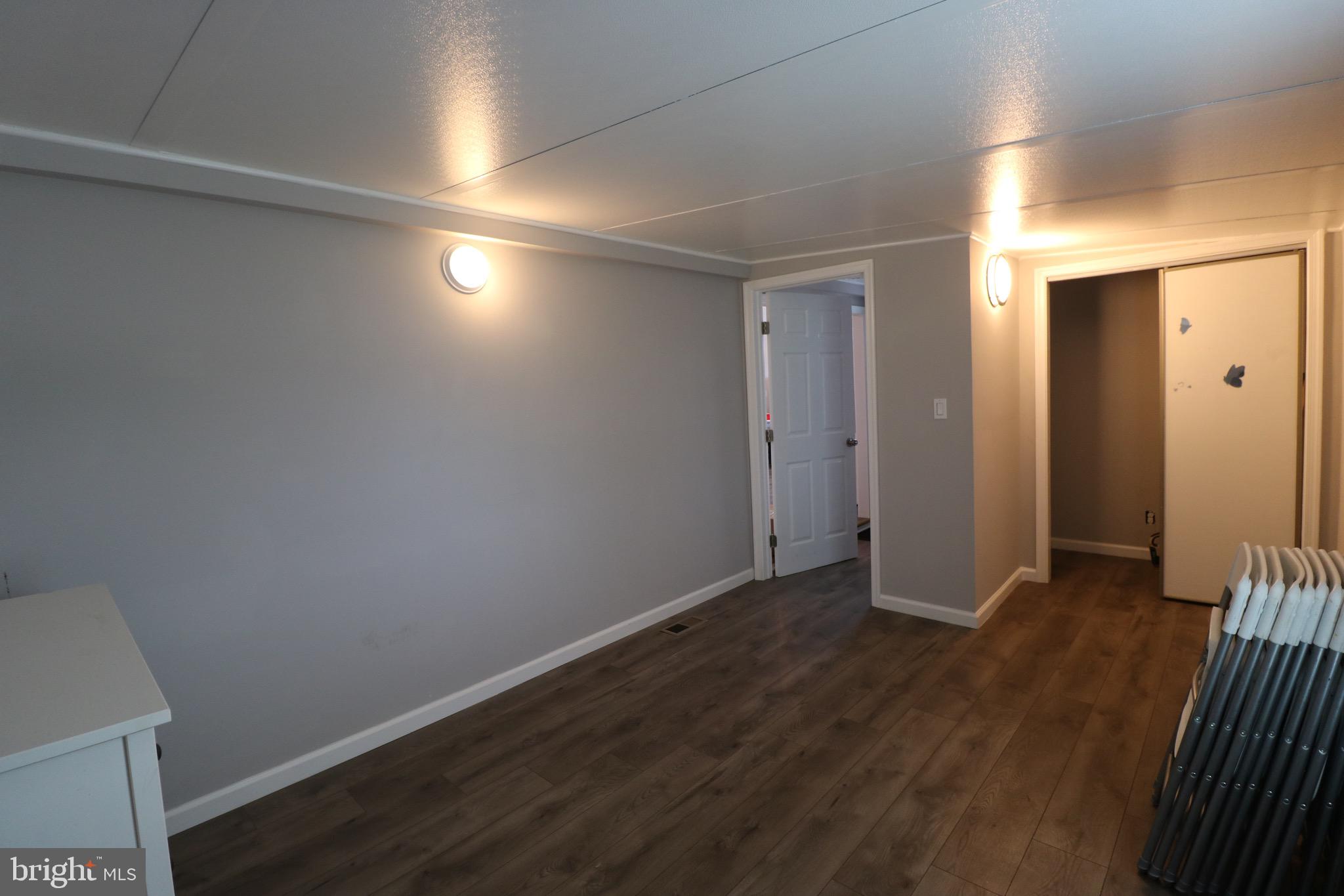 MIDDLE RIVER - Residential