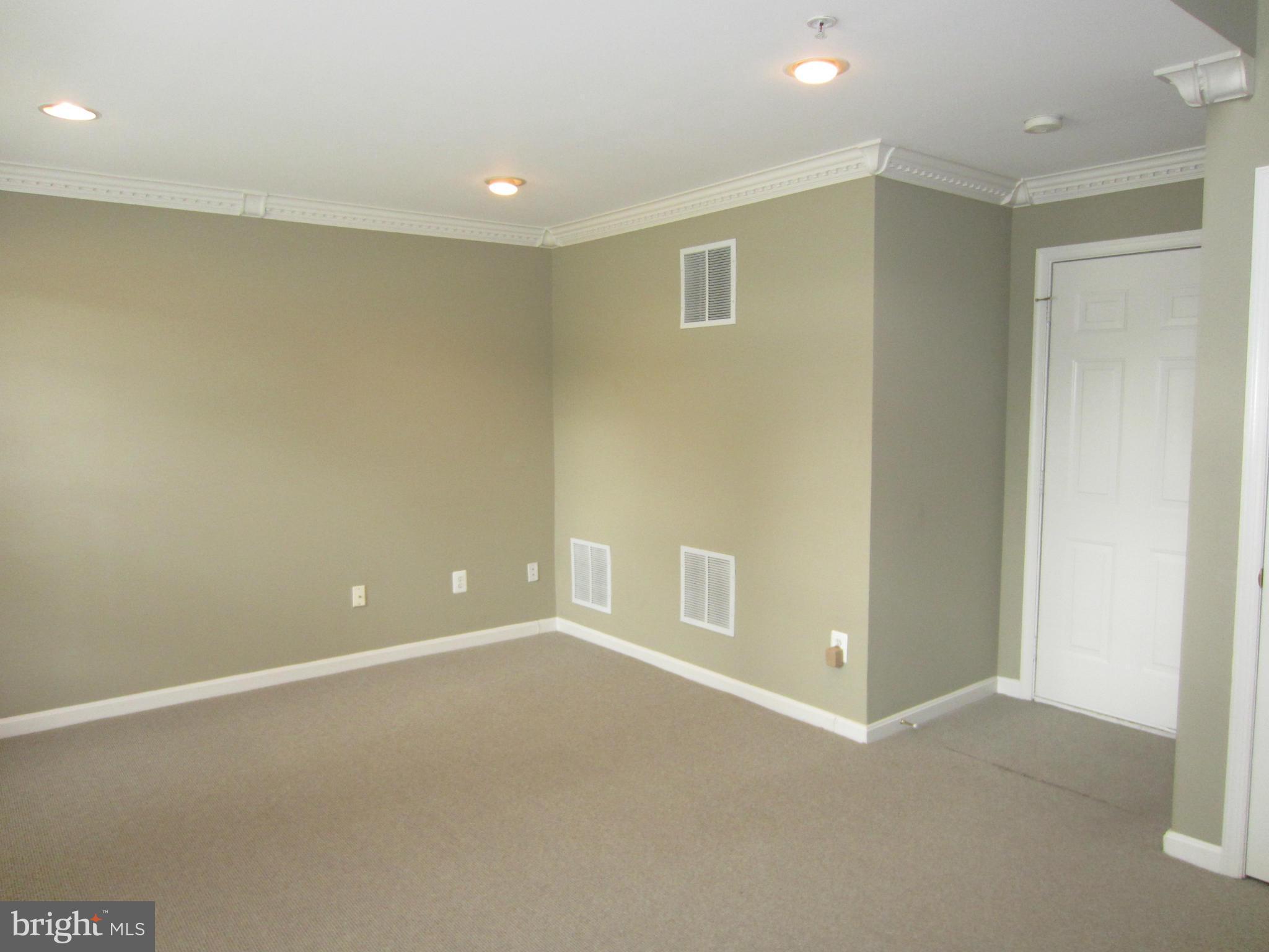 TOWNES AT CAMERON PARKE - Residential Lease