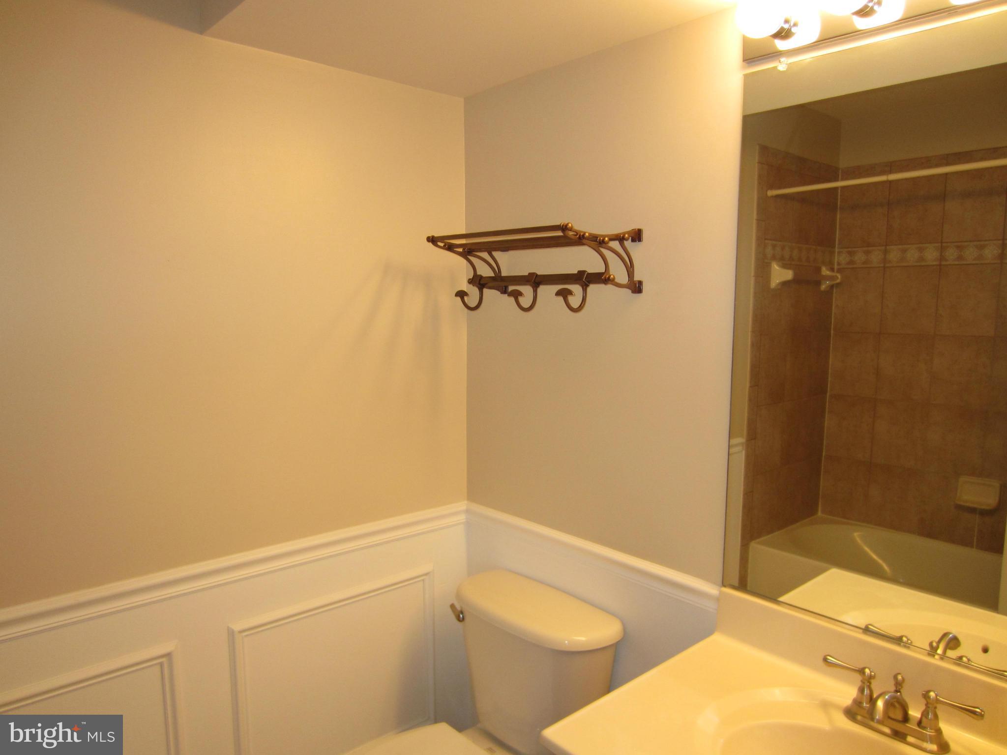 TOWNES AT CAMERON PARKE - Residential Lease
