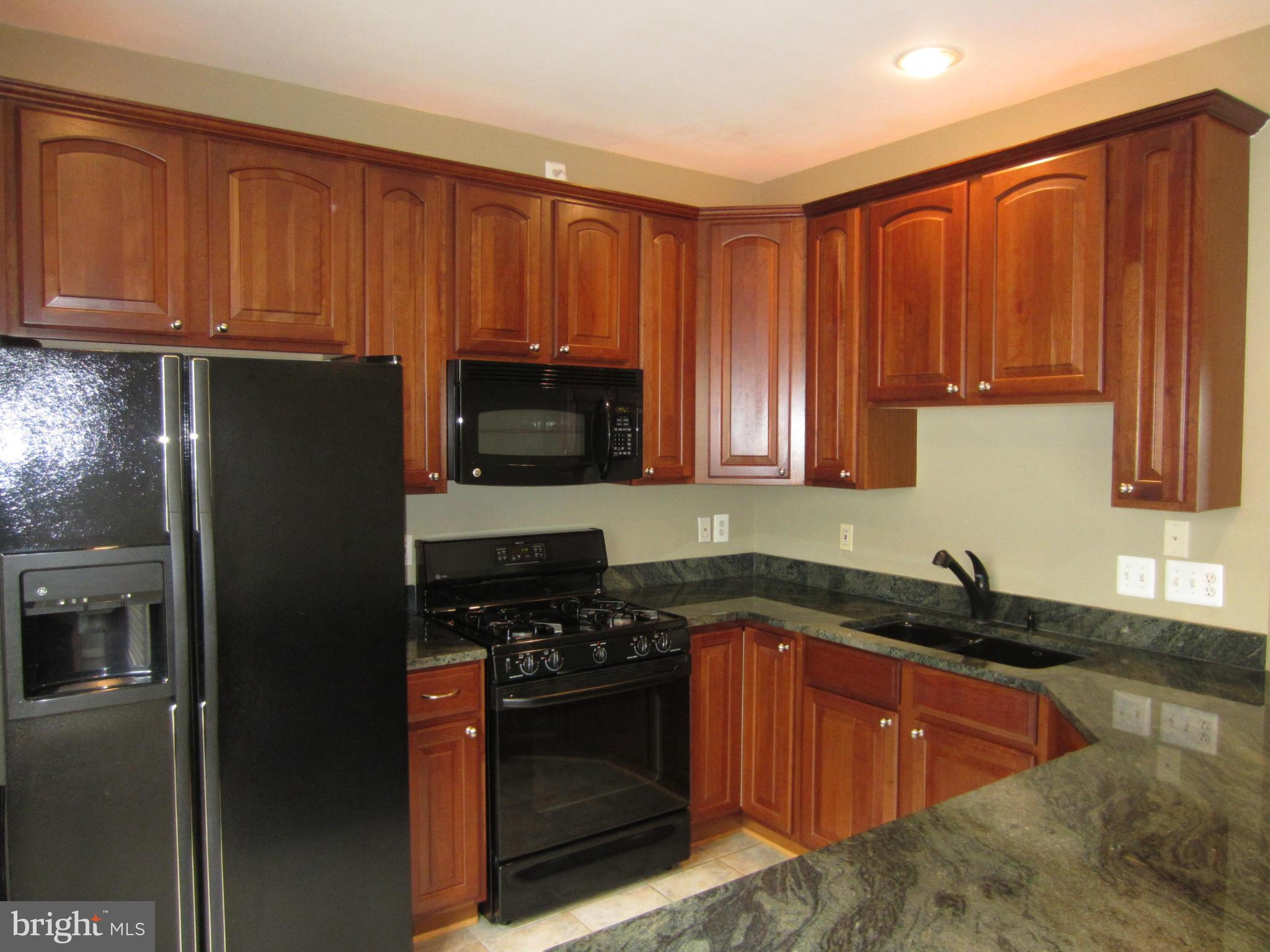 TOWNES AT CAMERON PARKE - Residential Lease