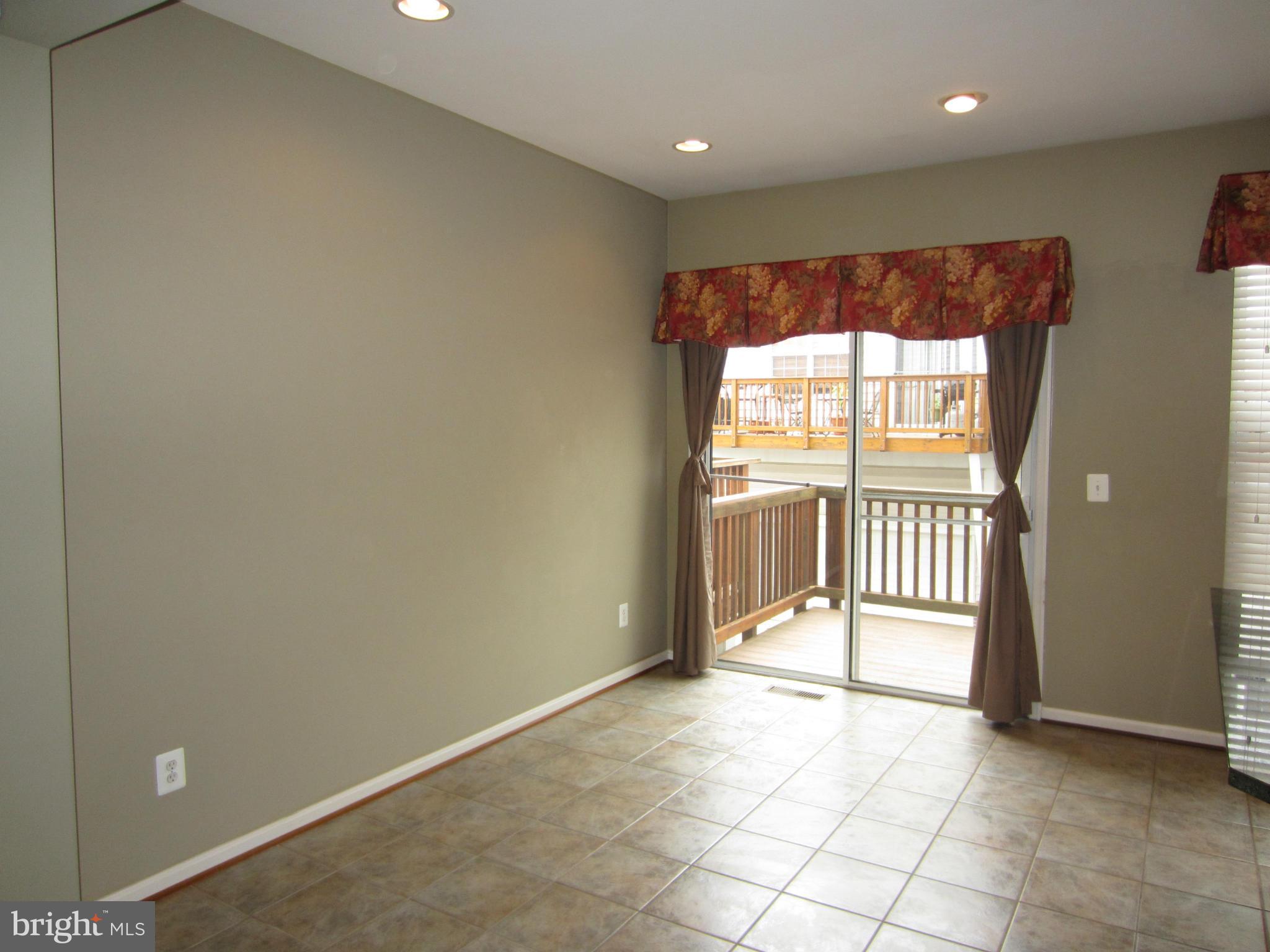 TOWNES AT CAMERON PARKE - Residential Lease