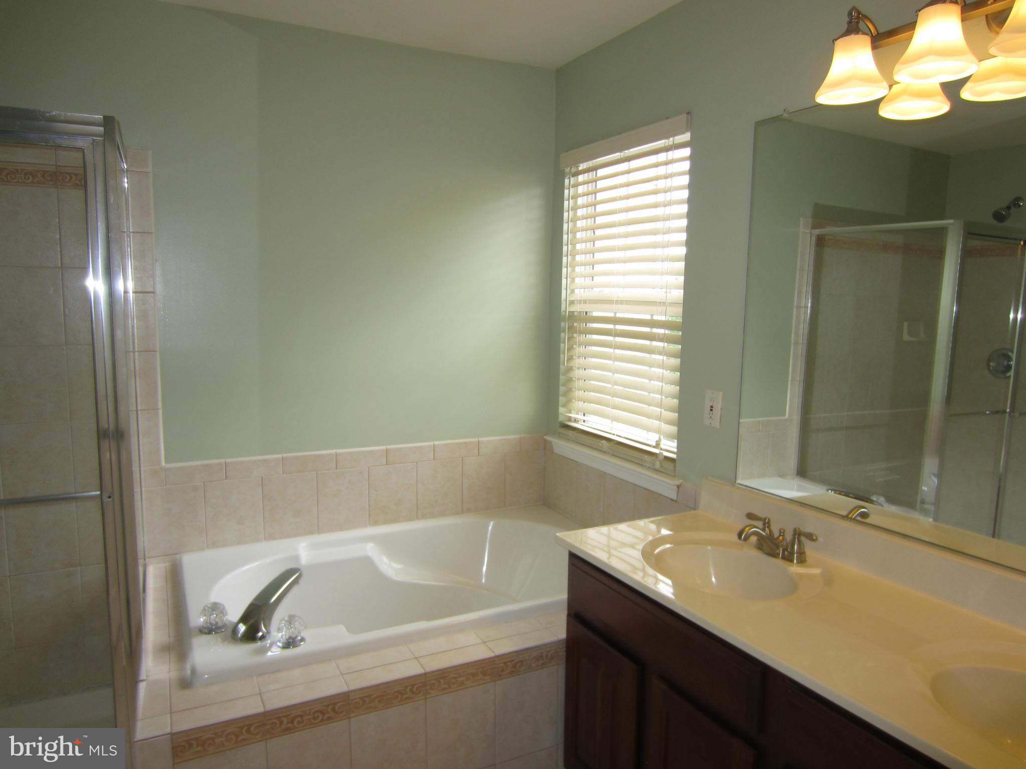 TOWNES AT CAMERON PARKE - Residential Lease